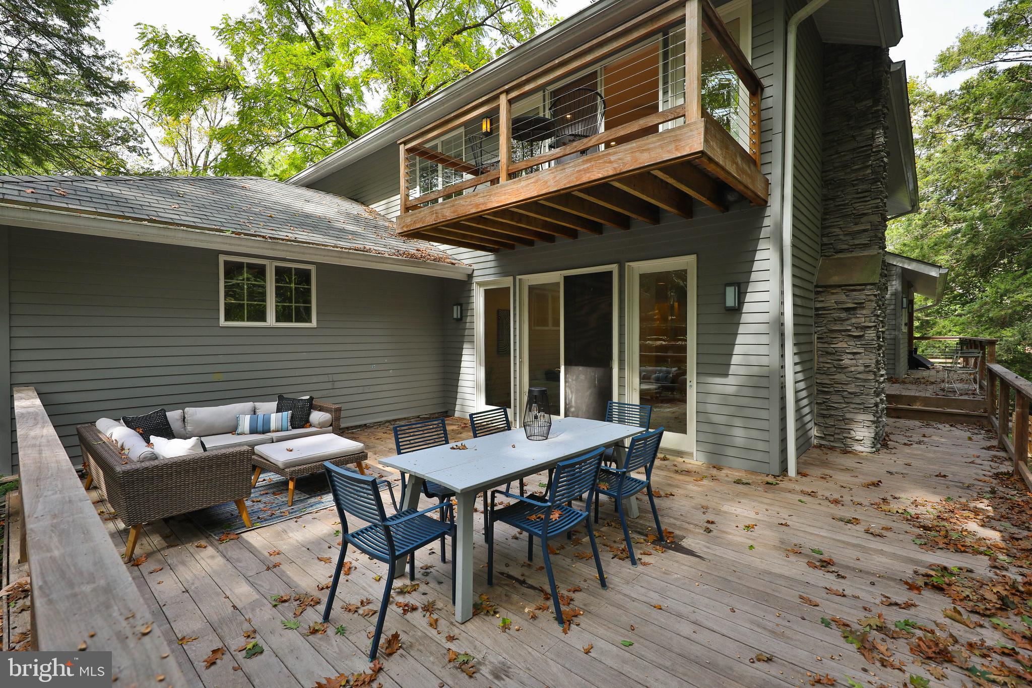 LAFAYETTE HILL - Residential