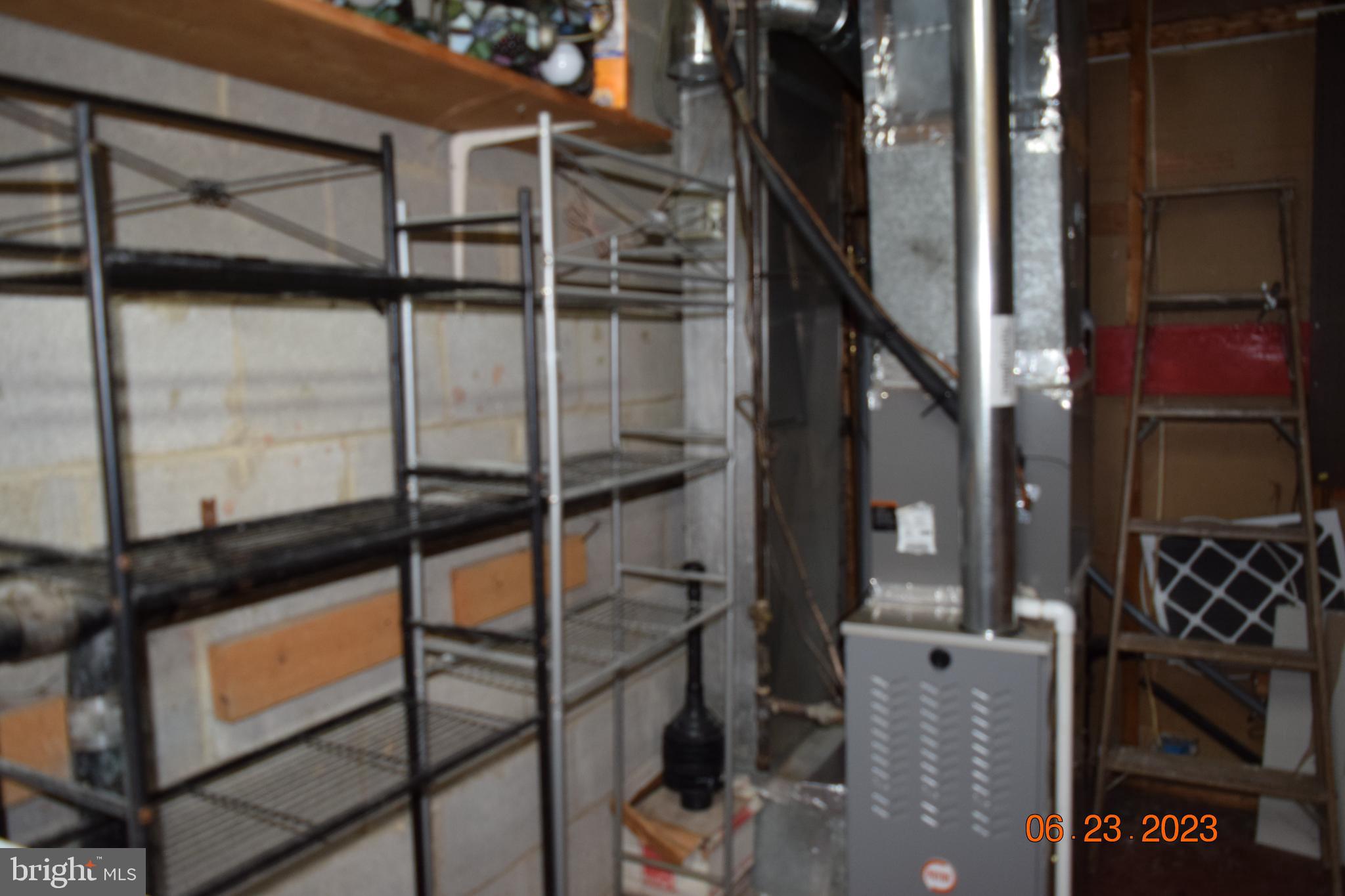 LONDON TOWNE - Residential