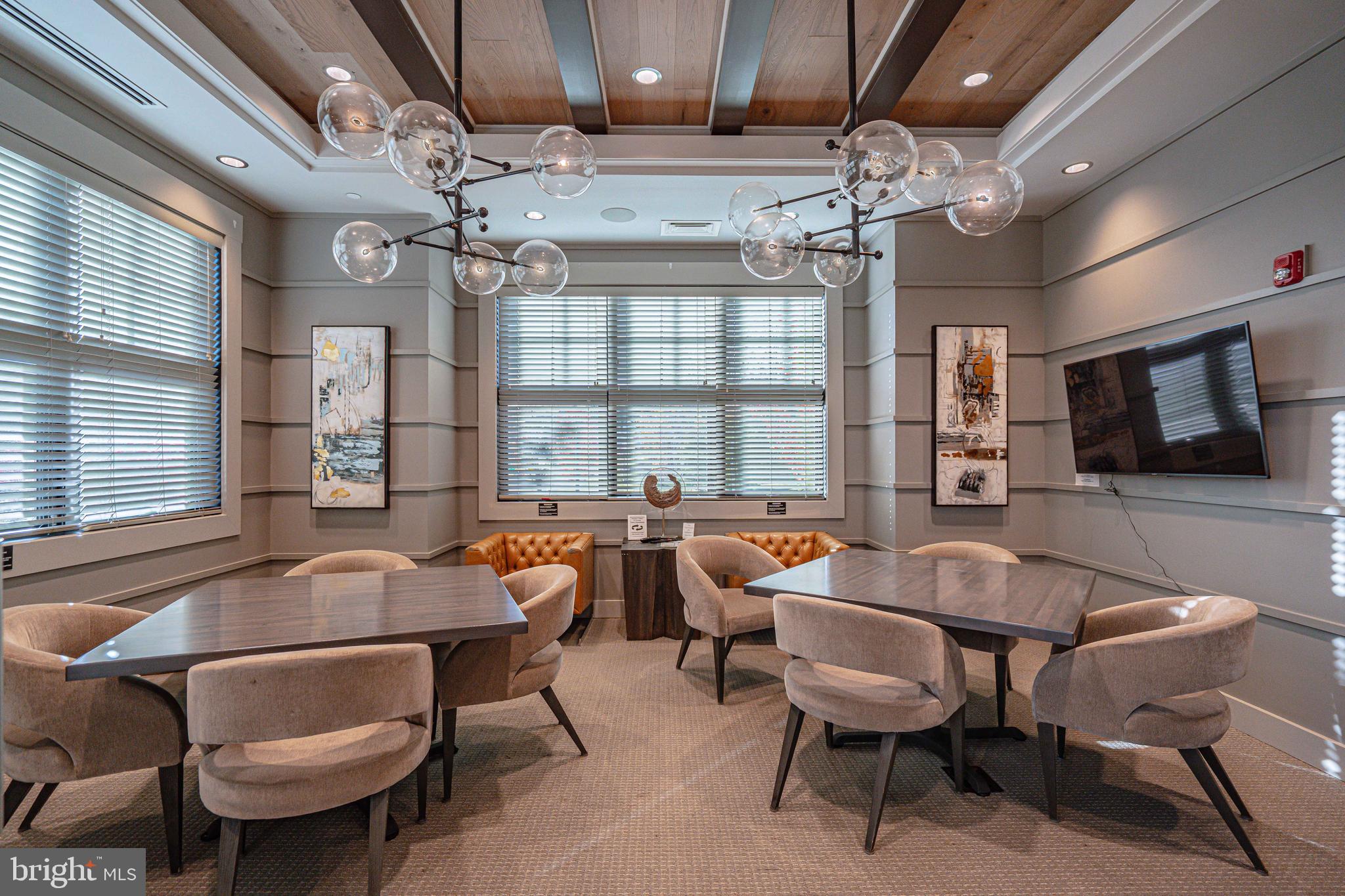 REGENCY AT SOUTH WHITEHALL - Residential