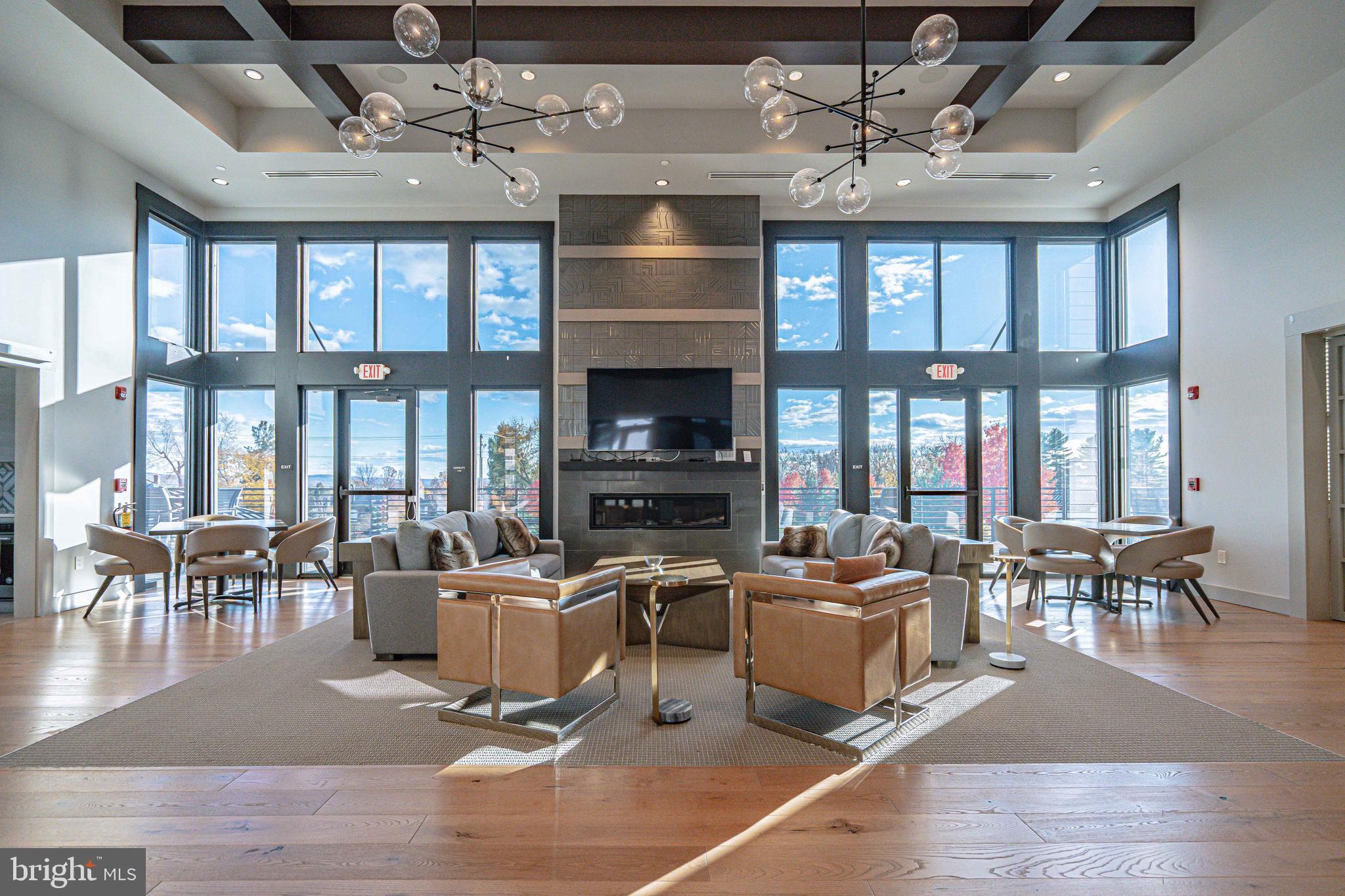 REGENCY AT SOUTH WHITEHALL - Residential