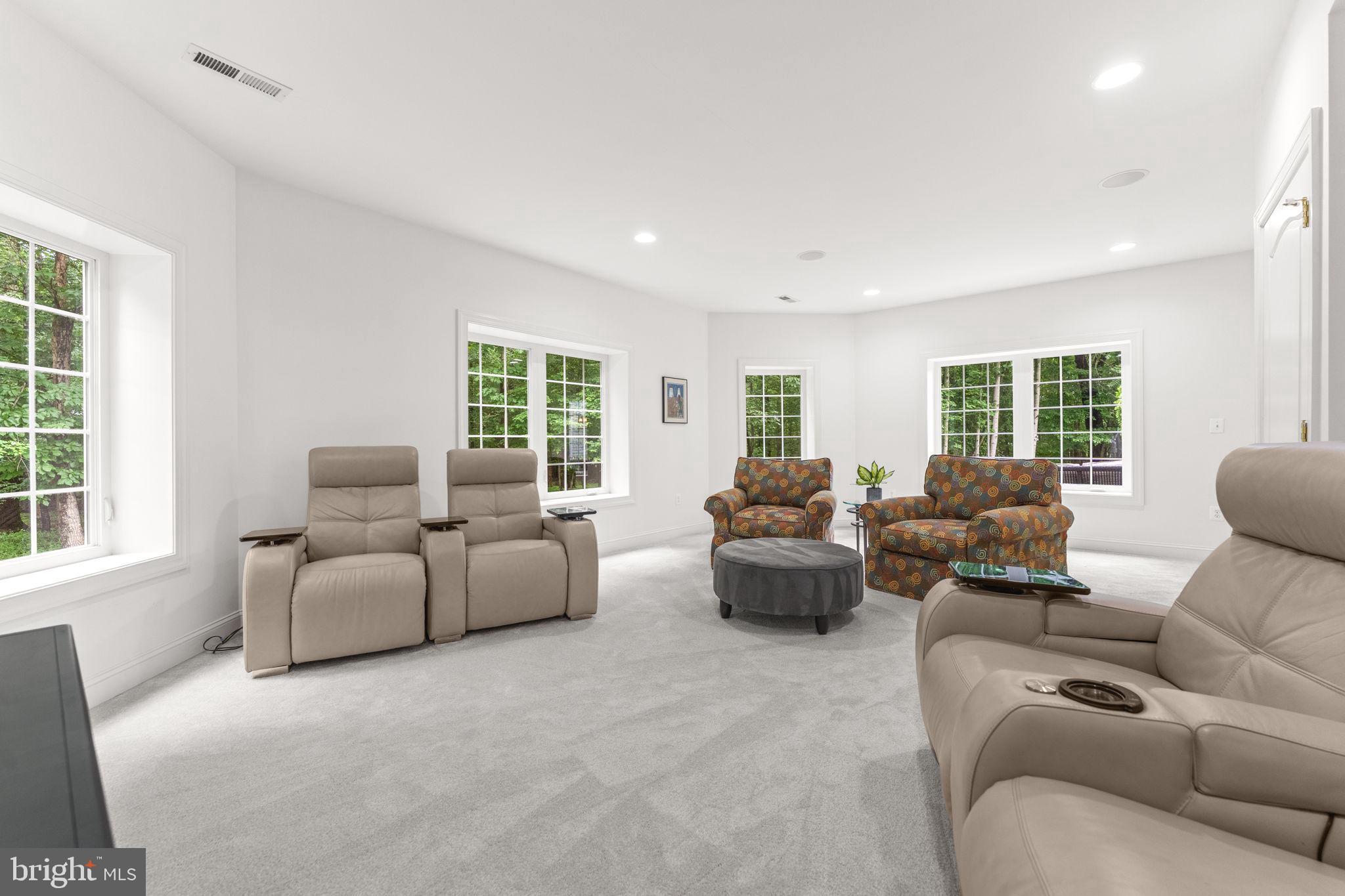 OAK HILL RESERVE - Residential