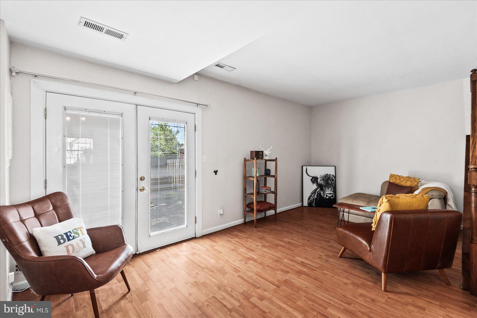 MILL GARDEN - Residential