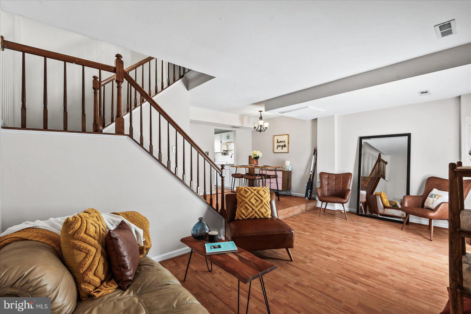 MILL GARDEN - Residential