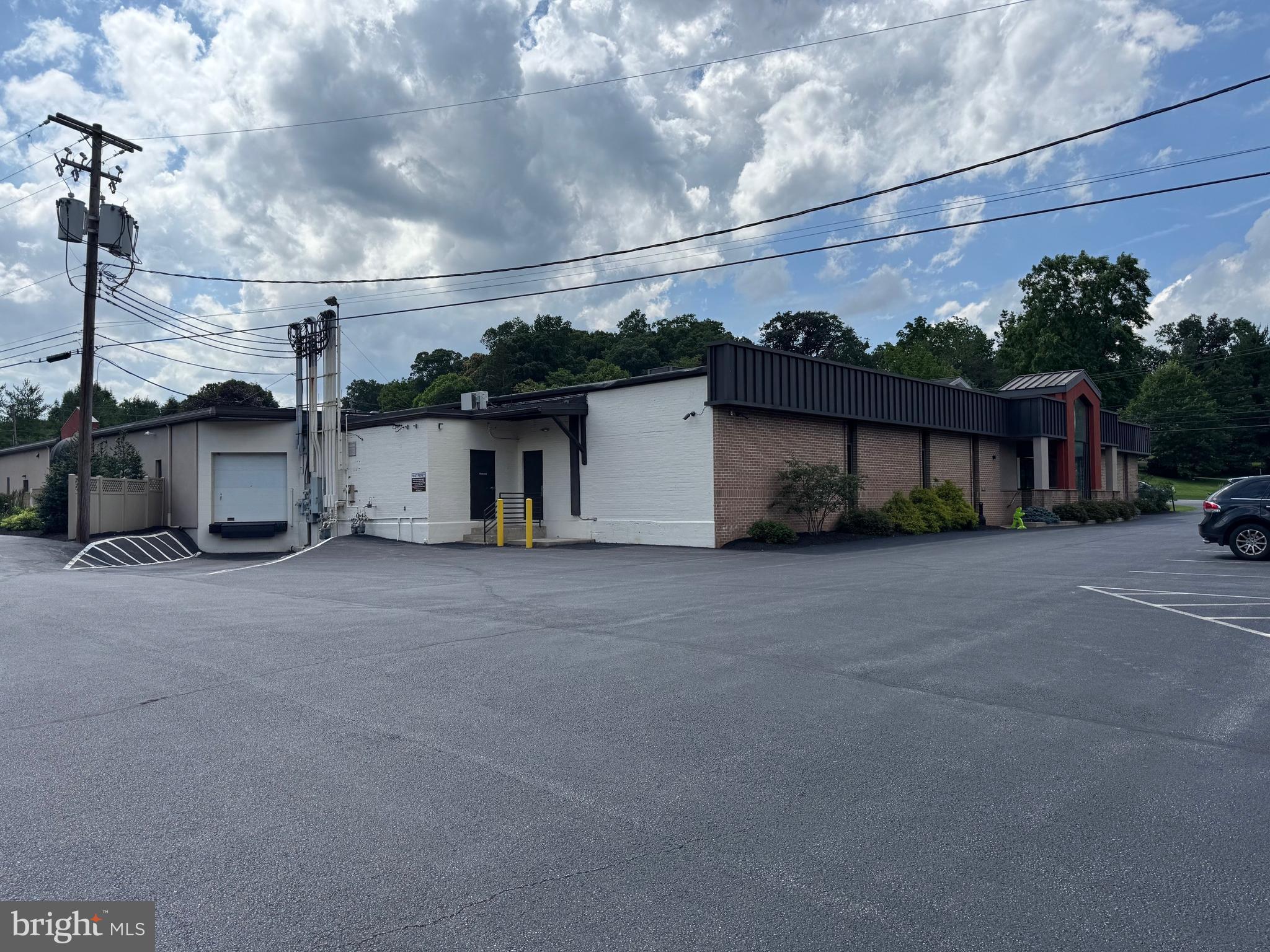 2501 OREGON PIKE
