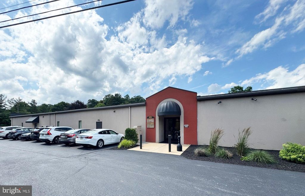 Photo of 2501 Oregon Pike, LANCASTER, PA 17601 (MLS # PALA2072756)