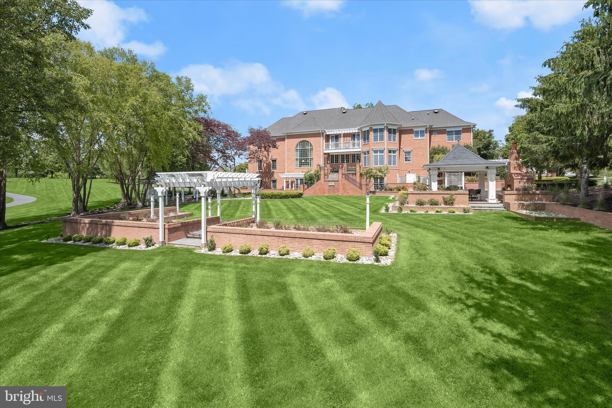 CATTAIL CREEK COUNTRY CLUB - Residential