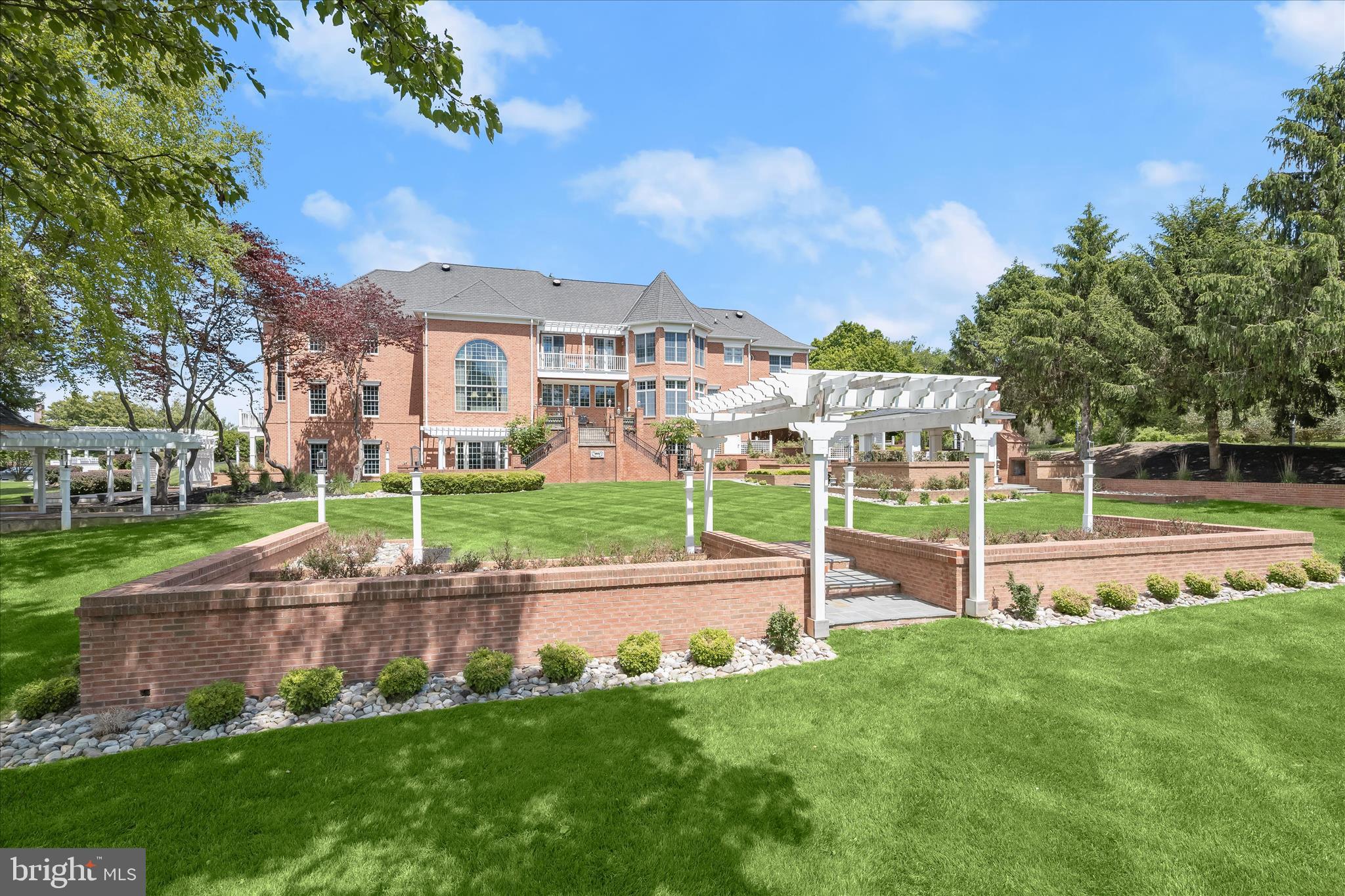 CATTAIL CREEK COUNTRY CLUB - Residential