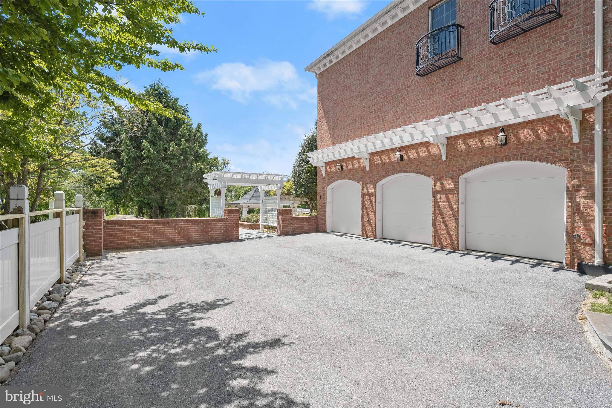 CATTAIL CREEK COUNTRY CLUB - Residential