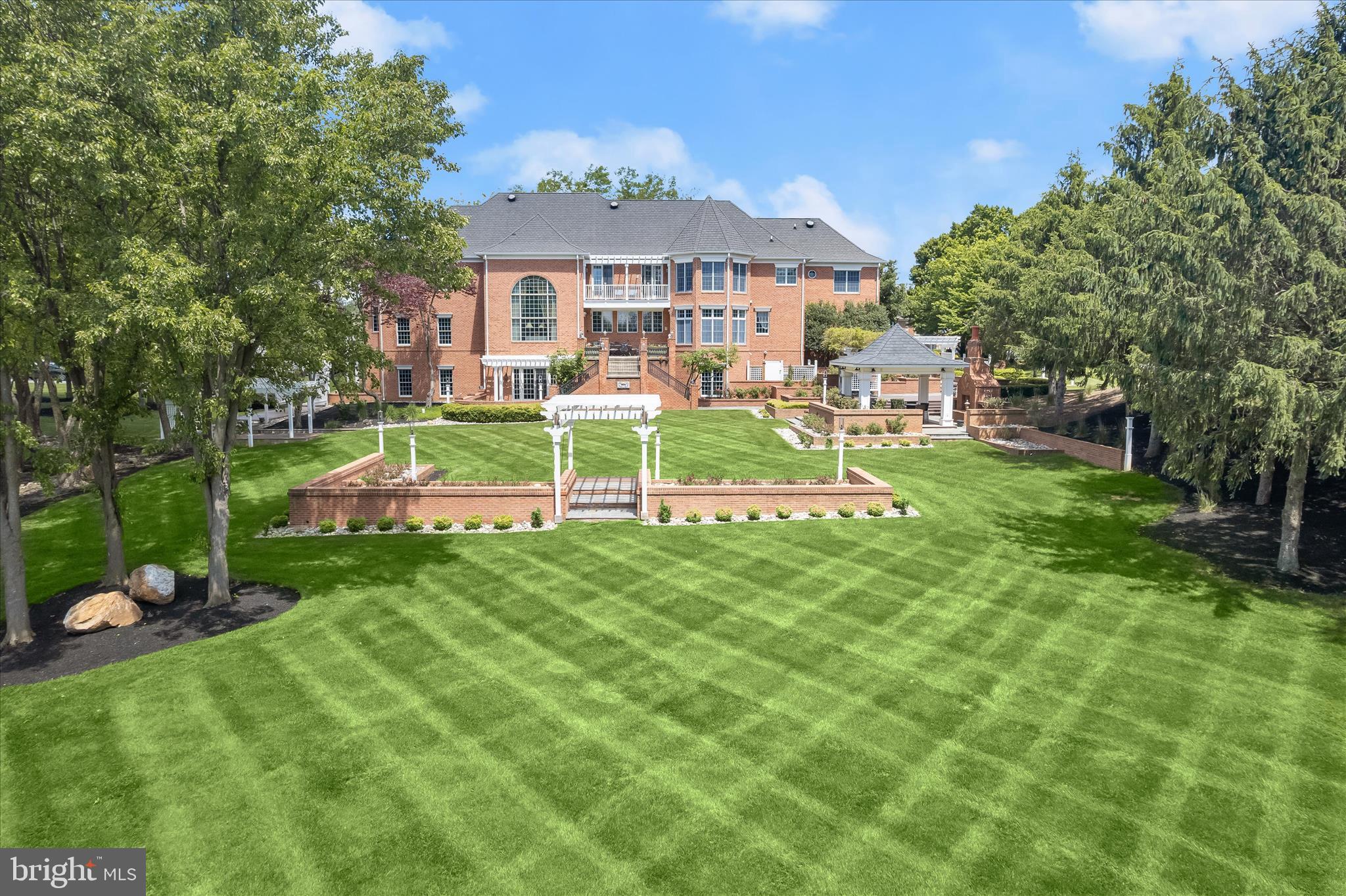 CATTAIL CREEK COUNTRY CLUB - Residential