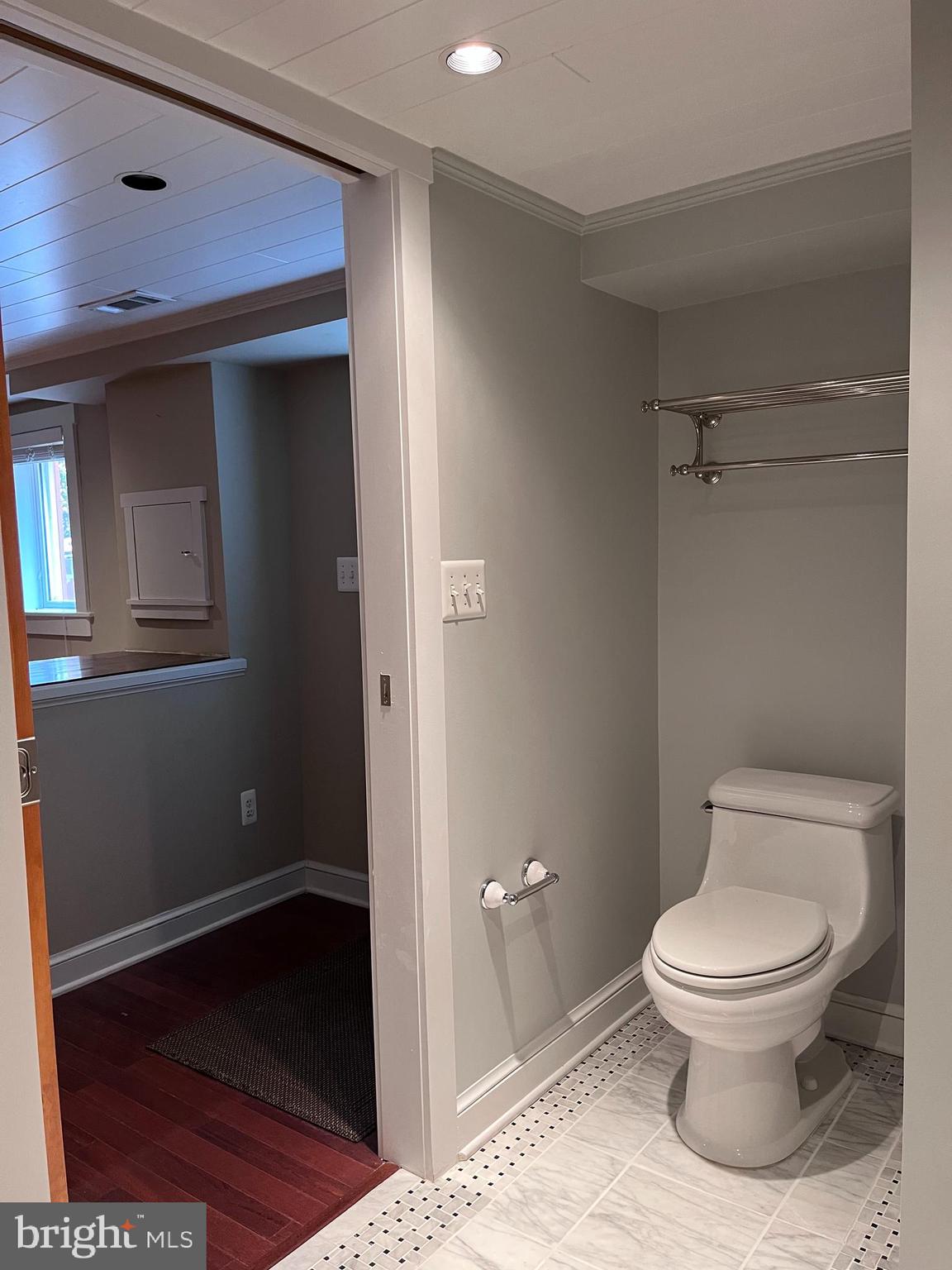 COBBDALE - Residential Lease