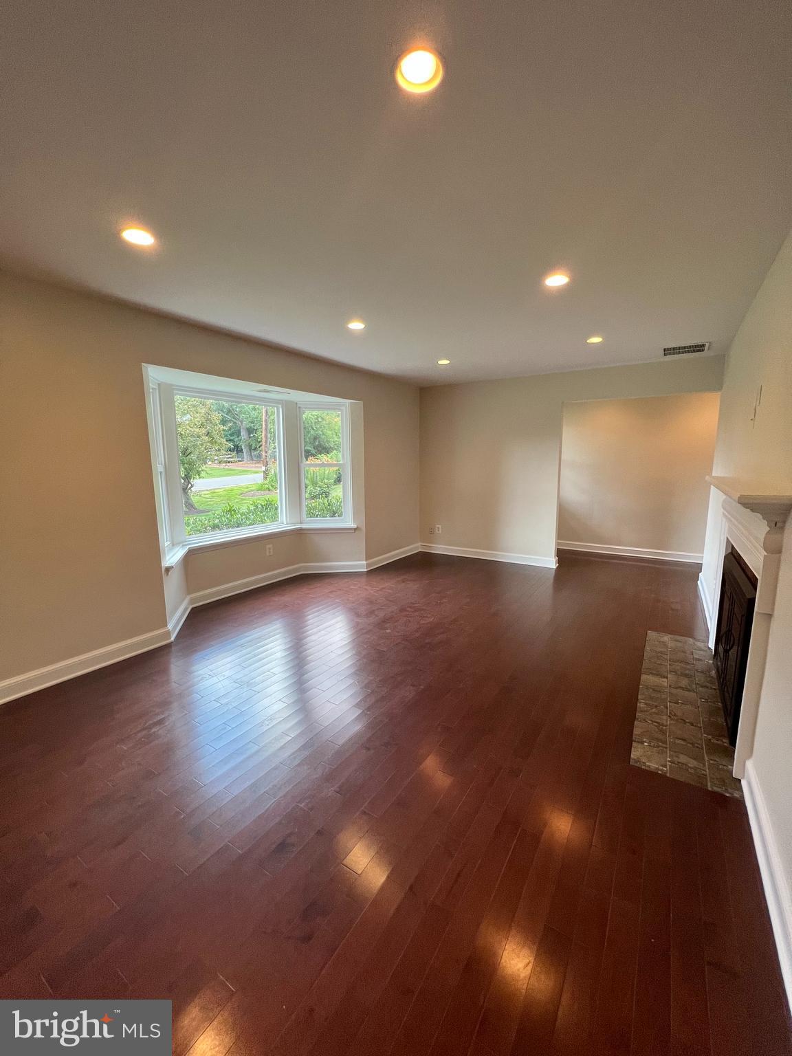 COBBDALE - Residential Lease