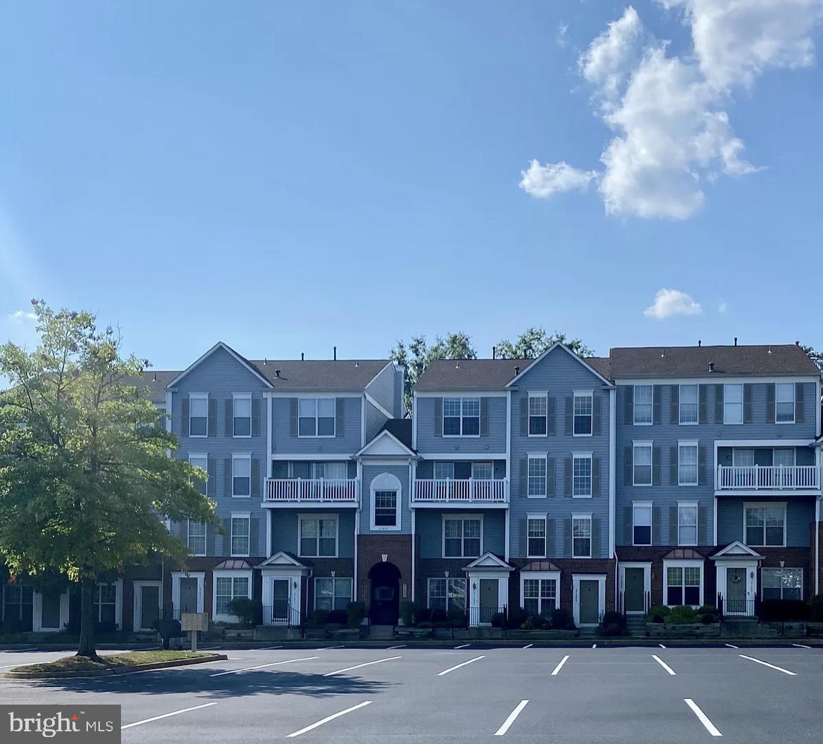 CHATHAM GREEN CONDOMINIUM - Residential Lease