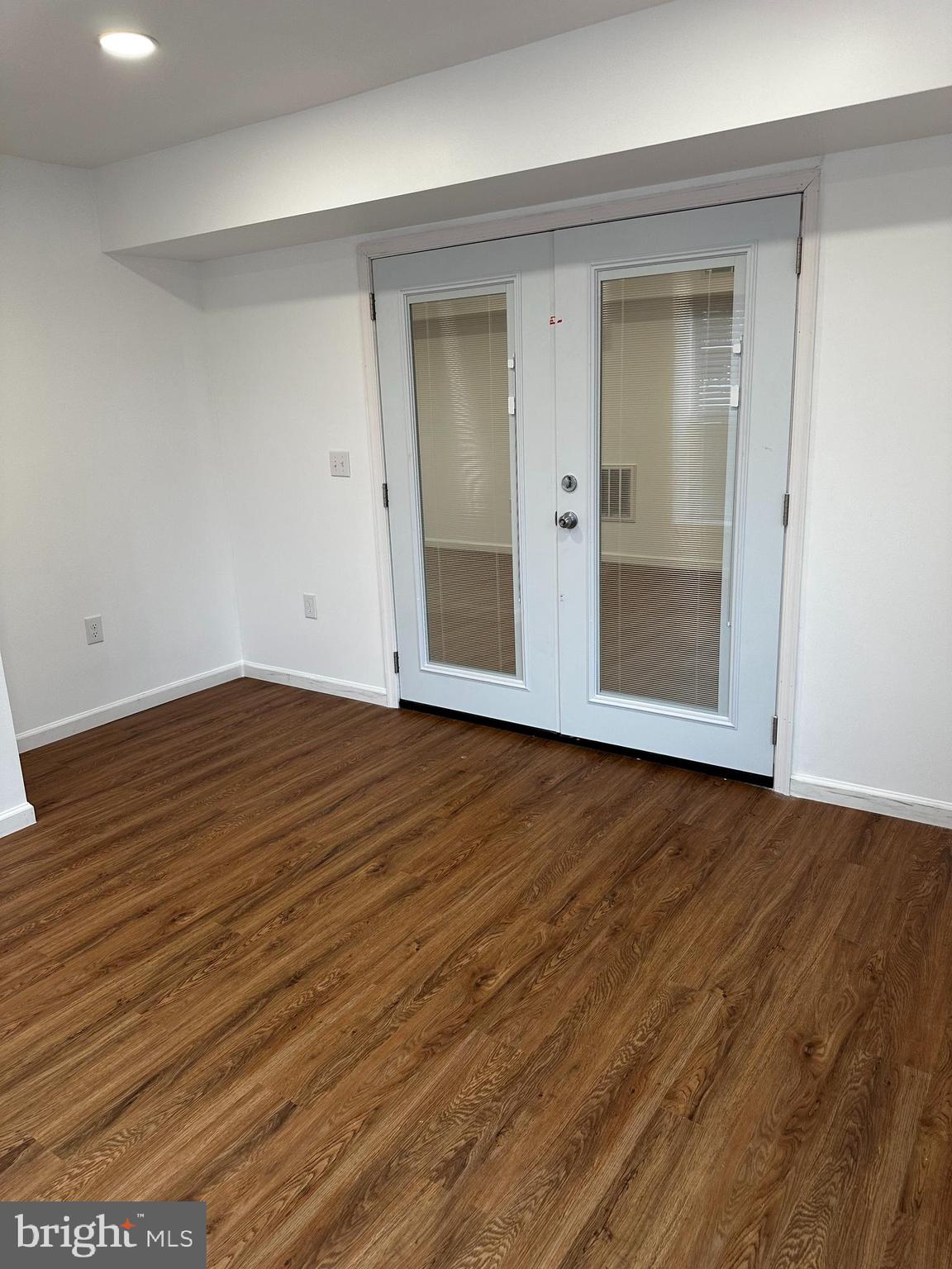 LEES PARKE - Residential Lease