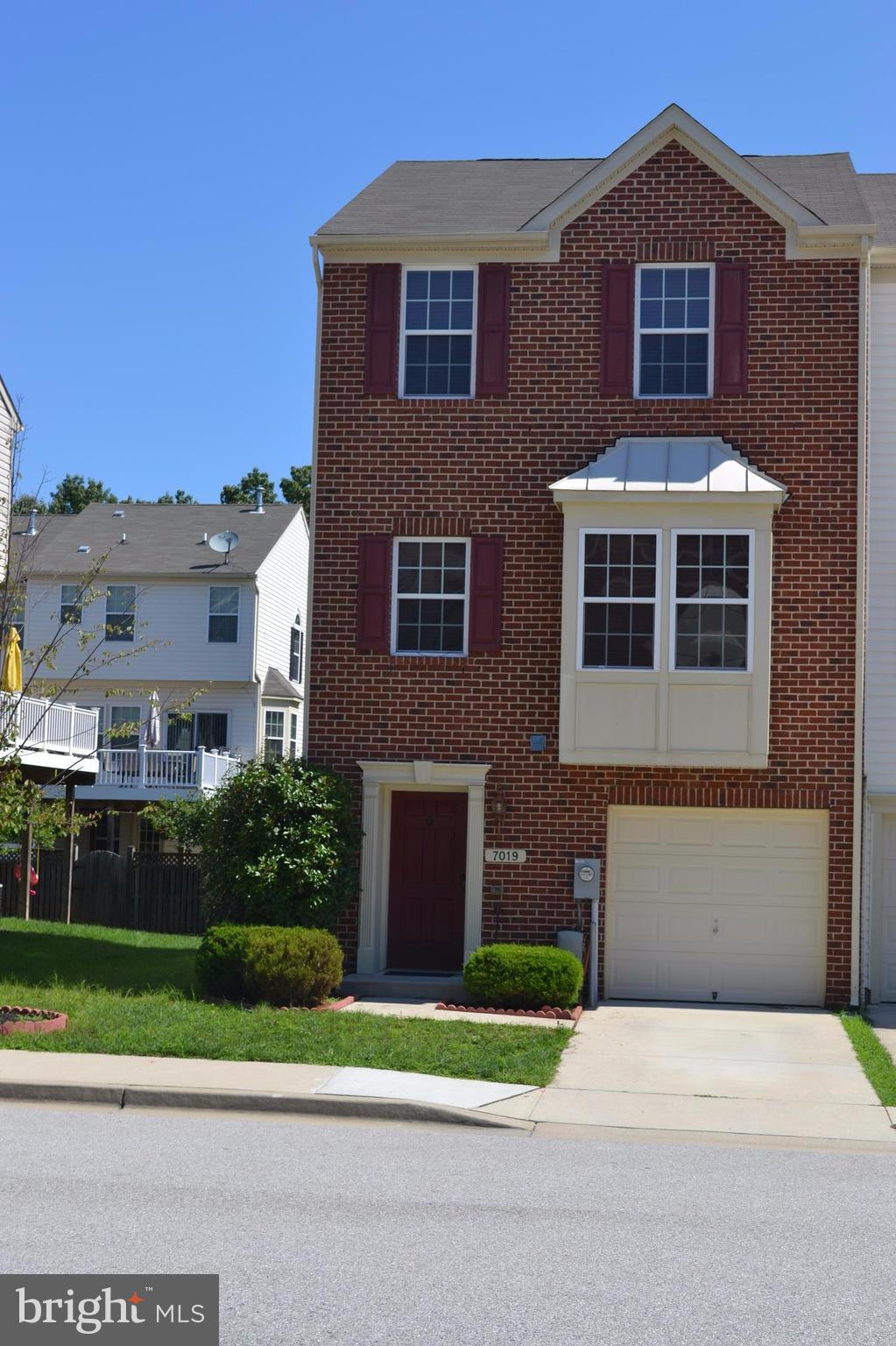 TANYARD SPRINGS - Residential