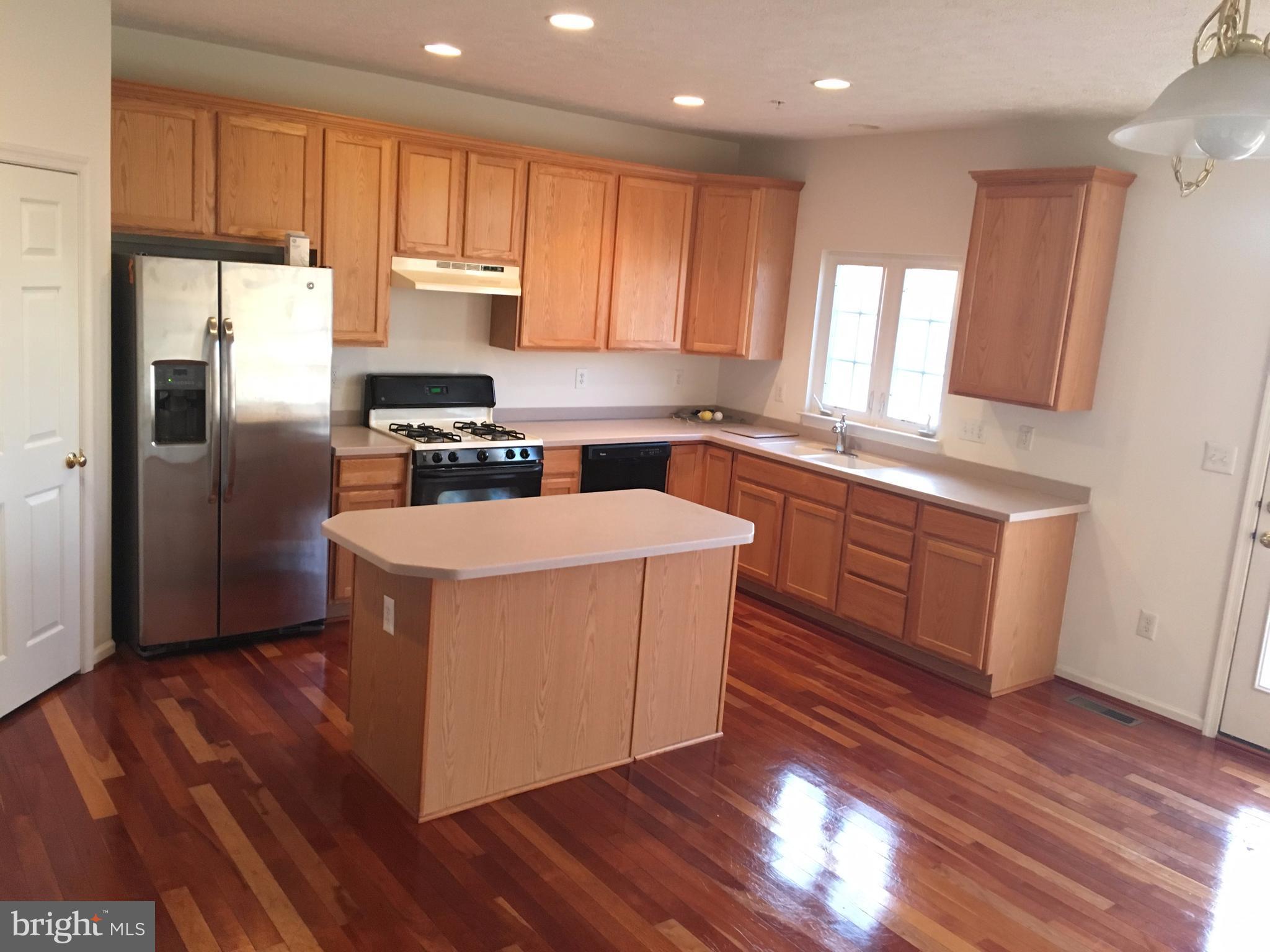 VILLAGES OF DORCHESTER - Residential Lease