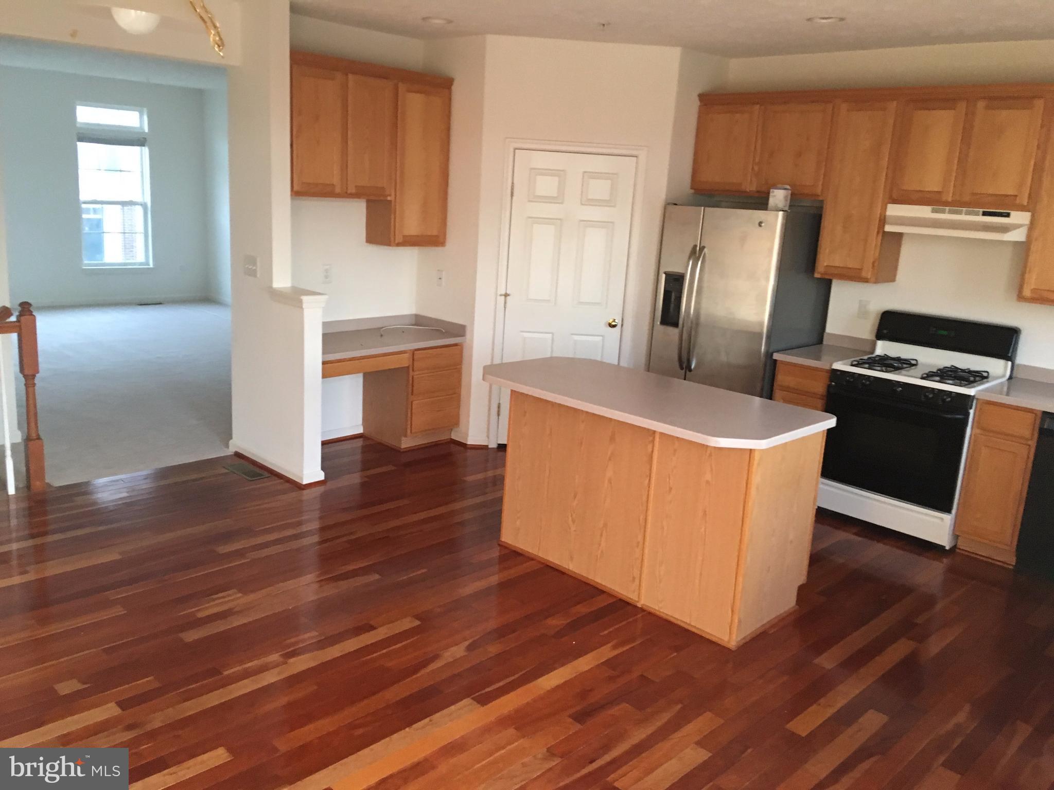 VILLAGES OF DORCHESTER - Residential Lease