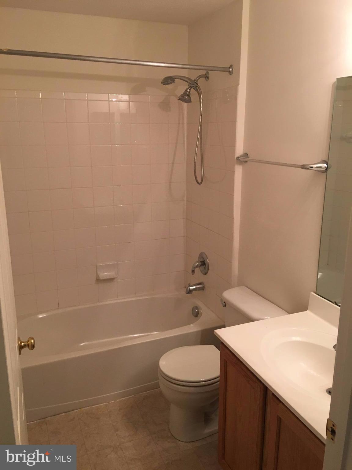 VILLAGES OF DORCHESTER - Residential Lease