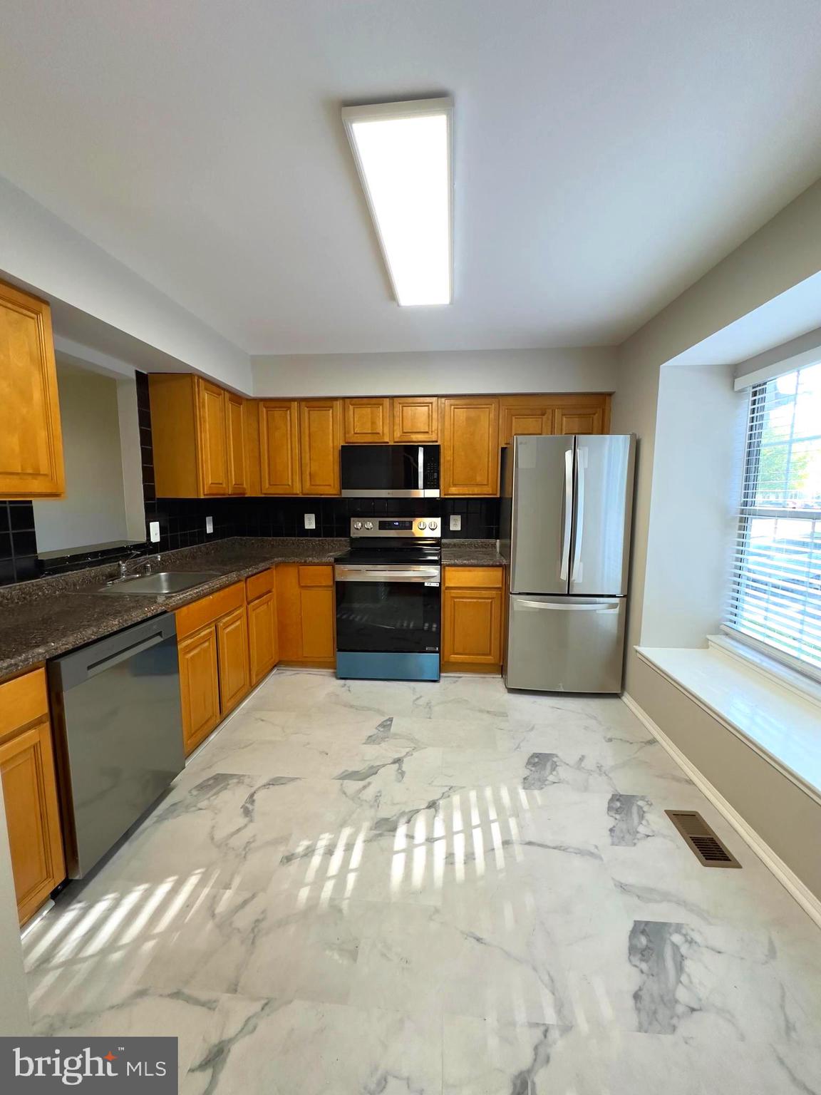 SENECA FOREST - Residential Lease