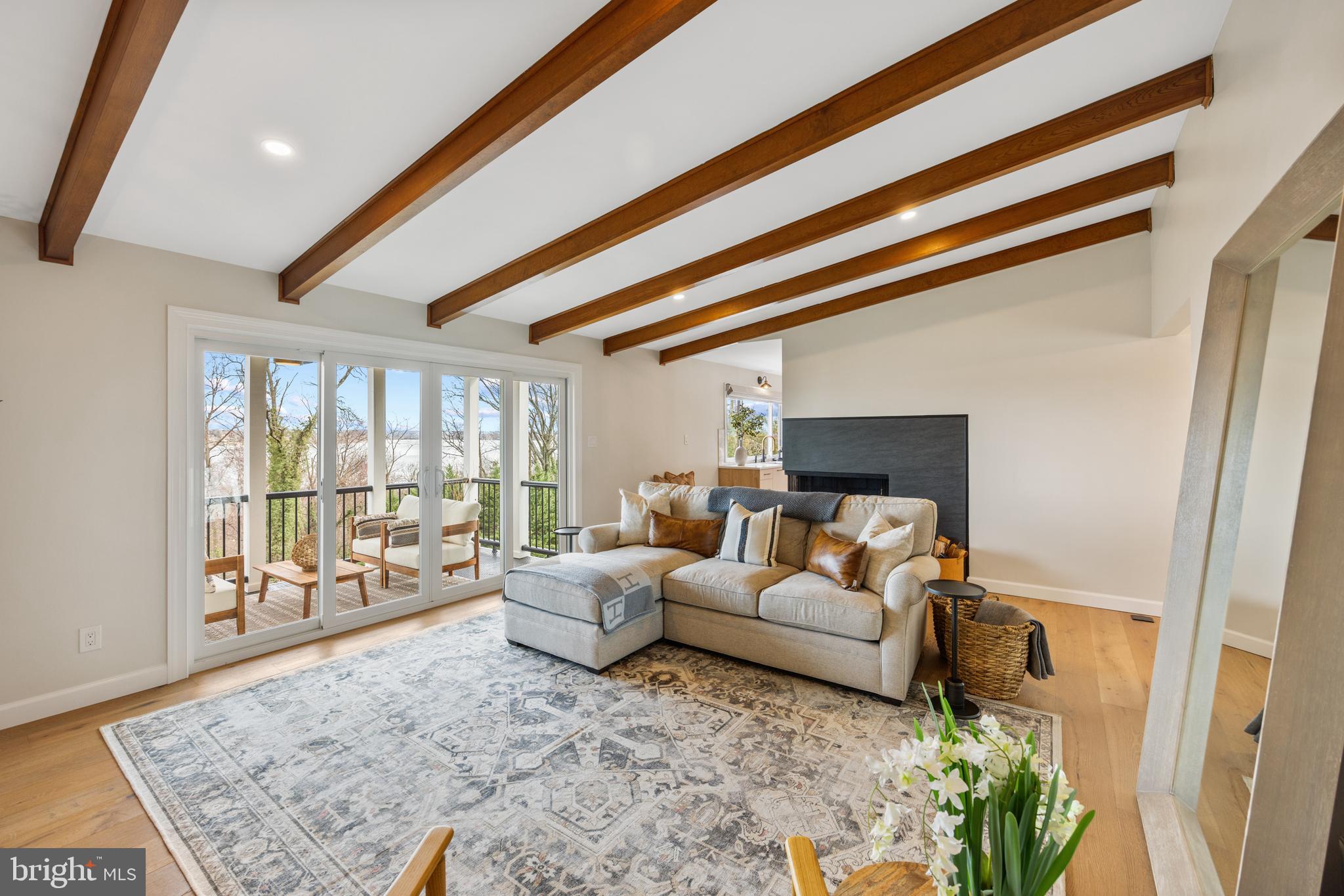 VILLAMAY - Residential