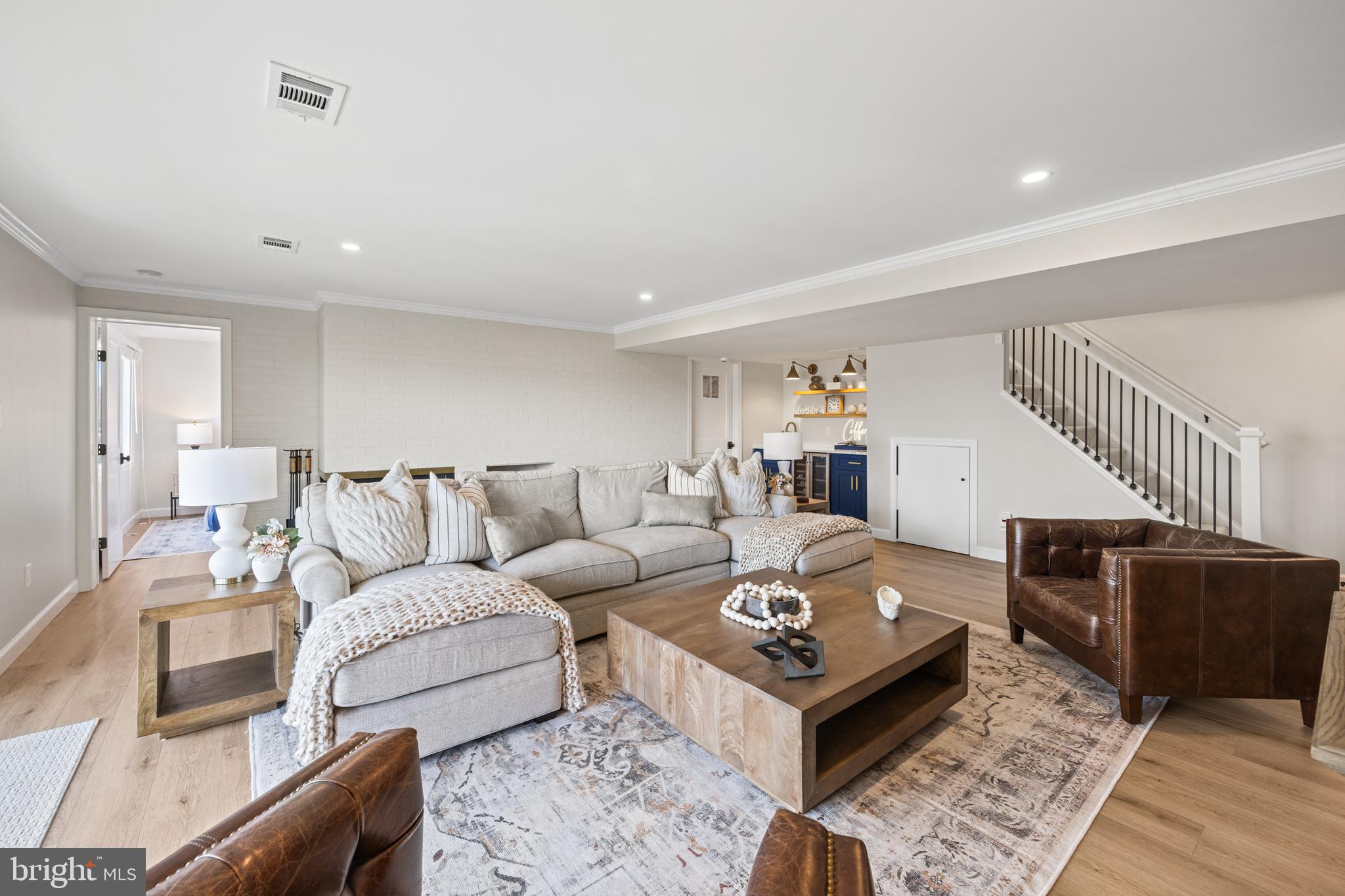 VILLAMAY - Residential