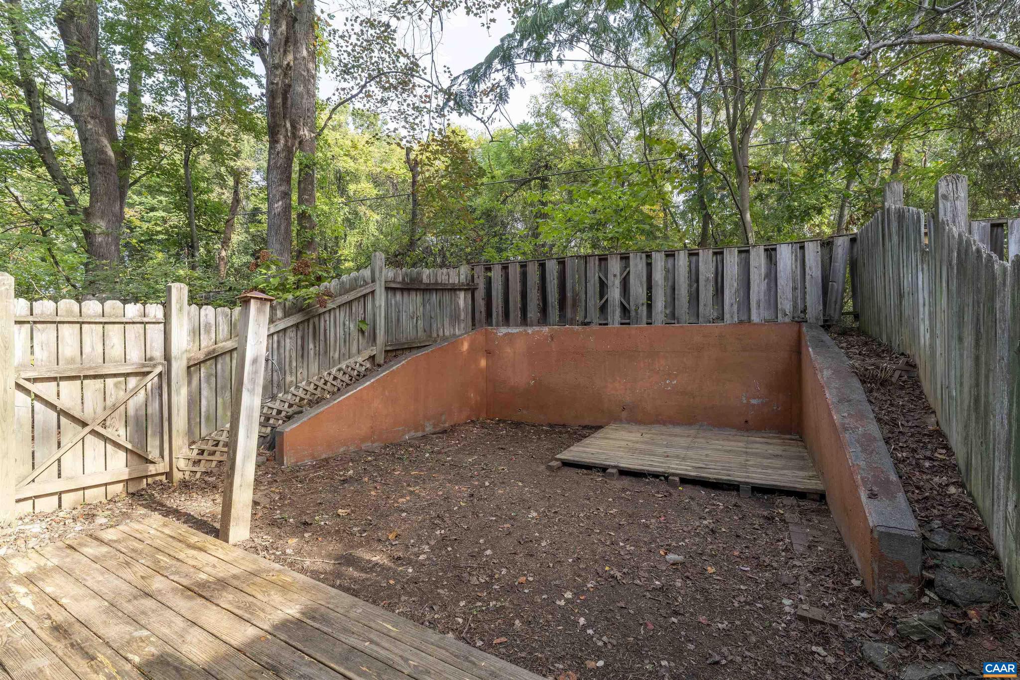 1545 BIRNAM DR