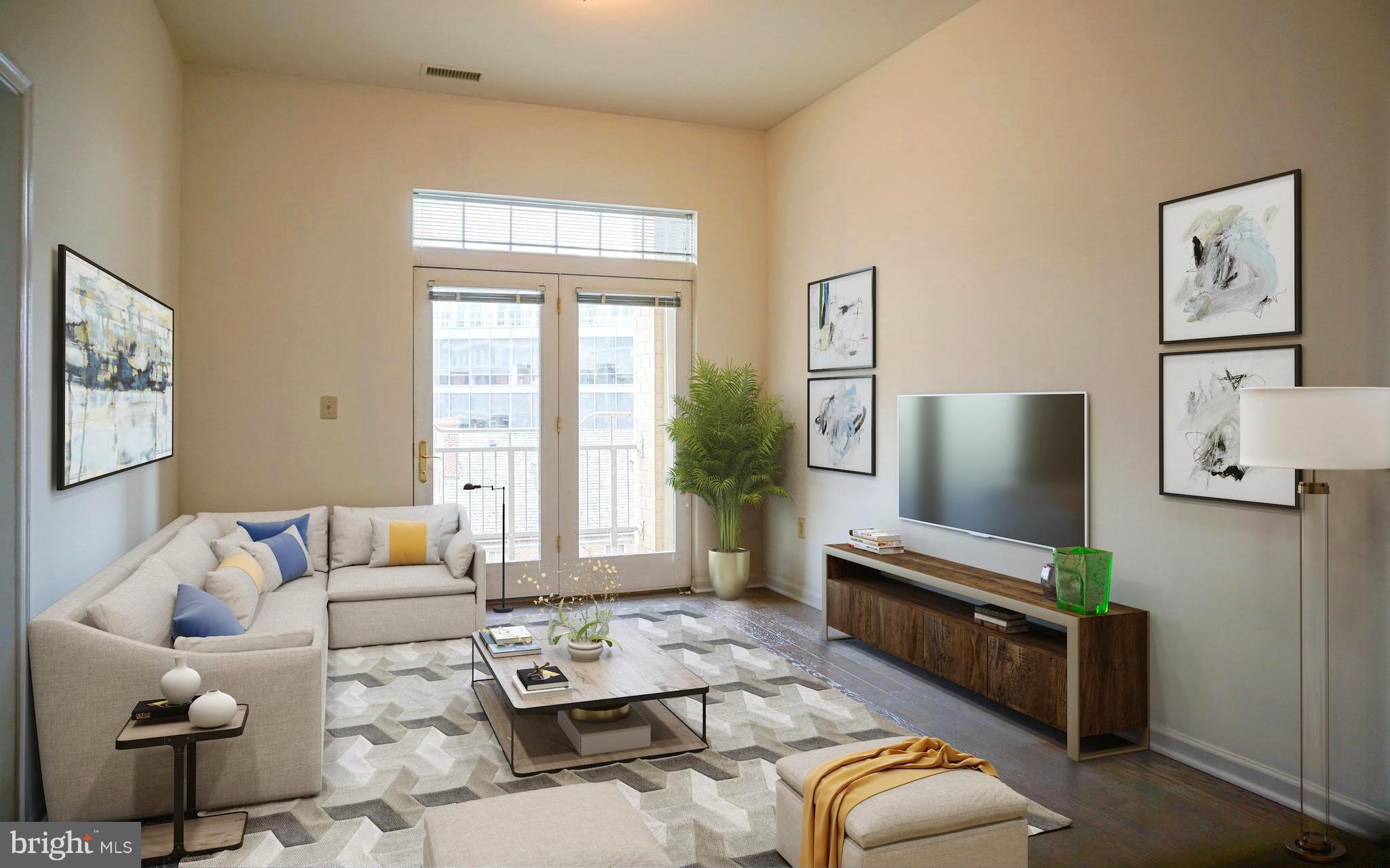 THE ROYALTON - Residential