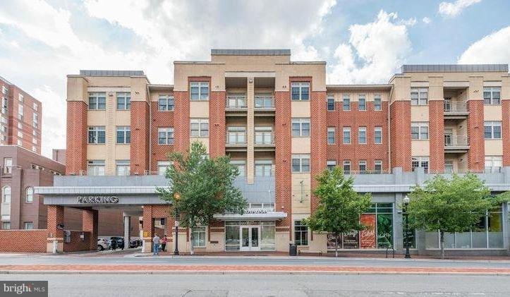 THE ROYALTON - Residential