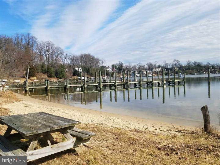 HERALD HARBOR - Residential Lease