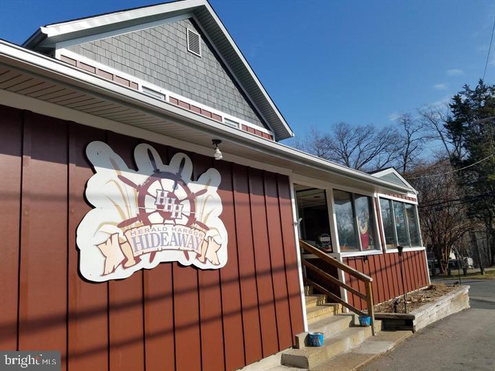 HERALD HARBOR - Residential Lease