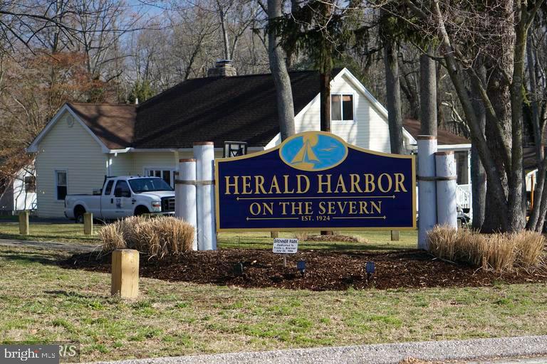 HERALD HARBOR - Residential Lease