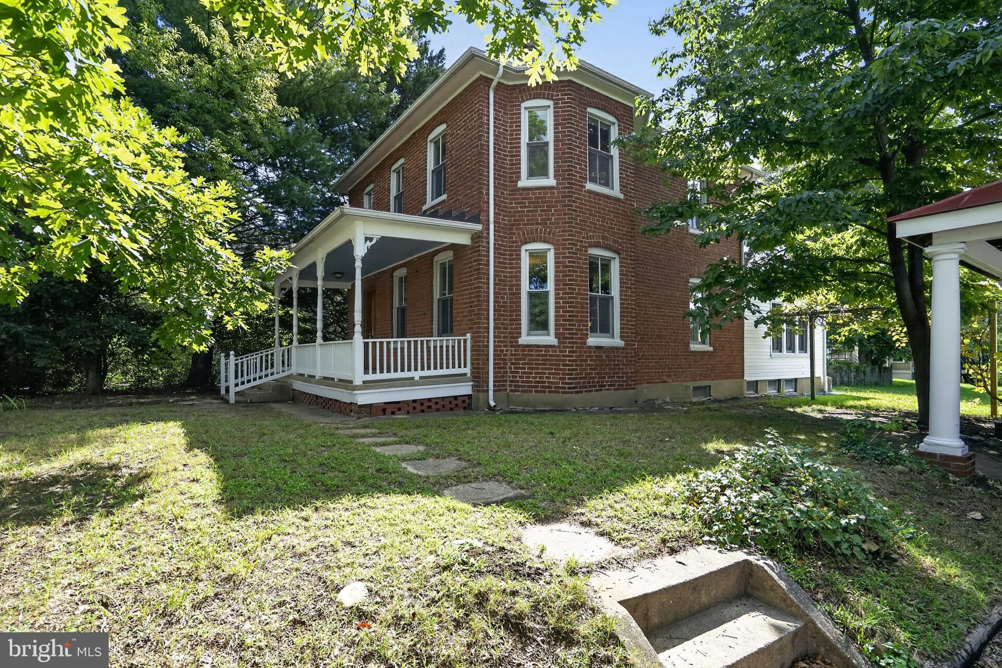 4806 WILSON BOULEVARD