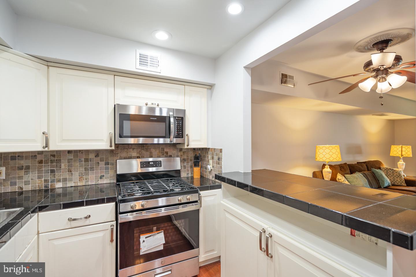 STONY CREEK - Residential