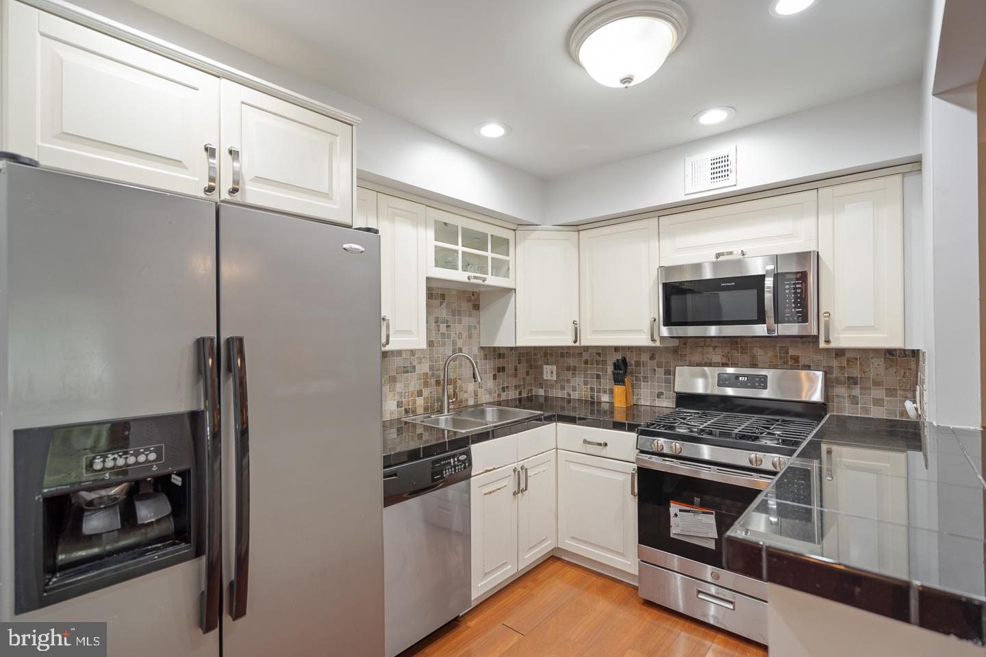 STONY CREEK - Residential