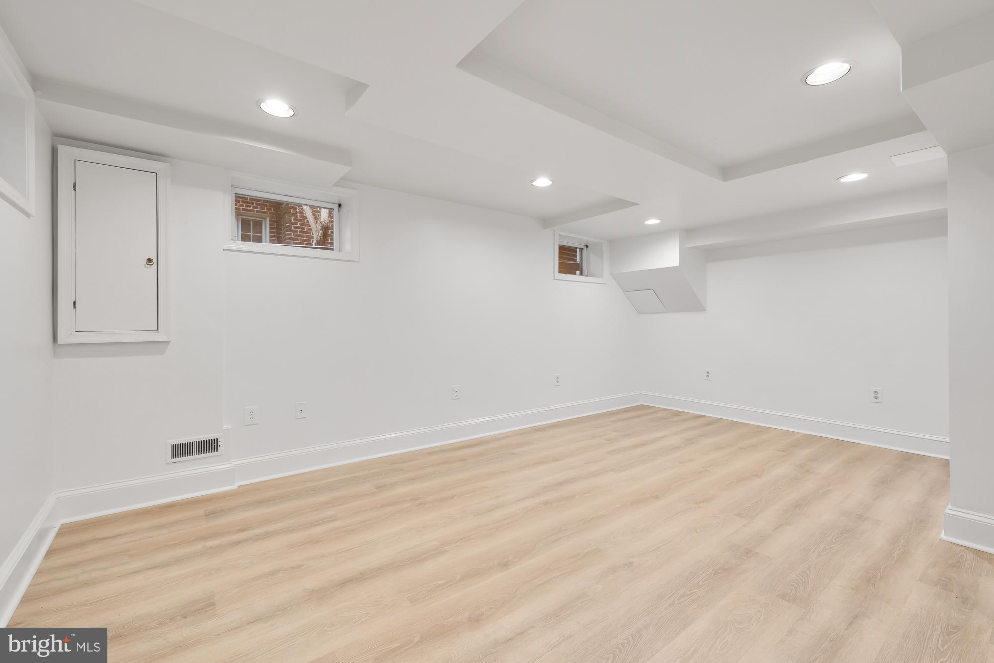 WESTBORO - Residential