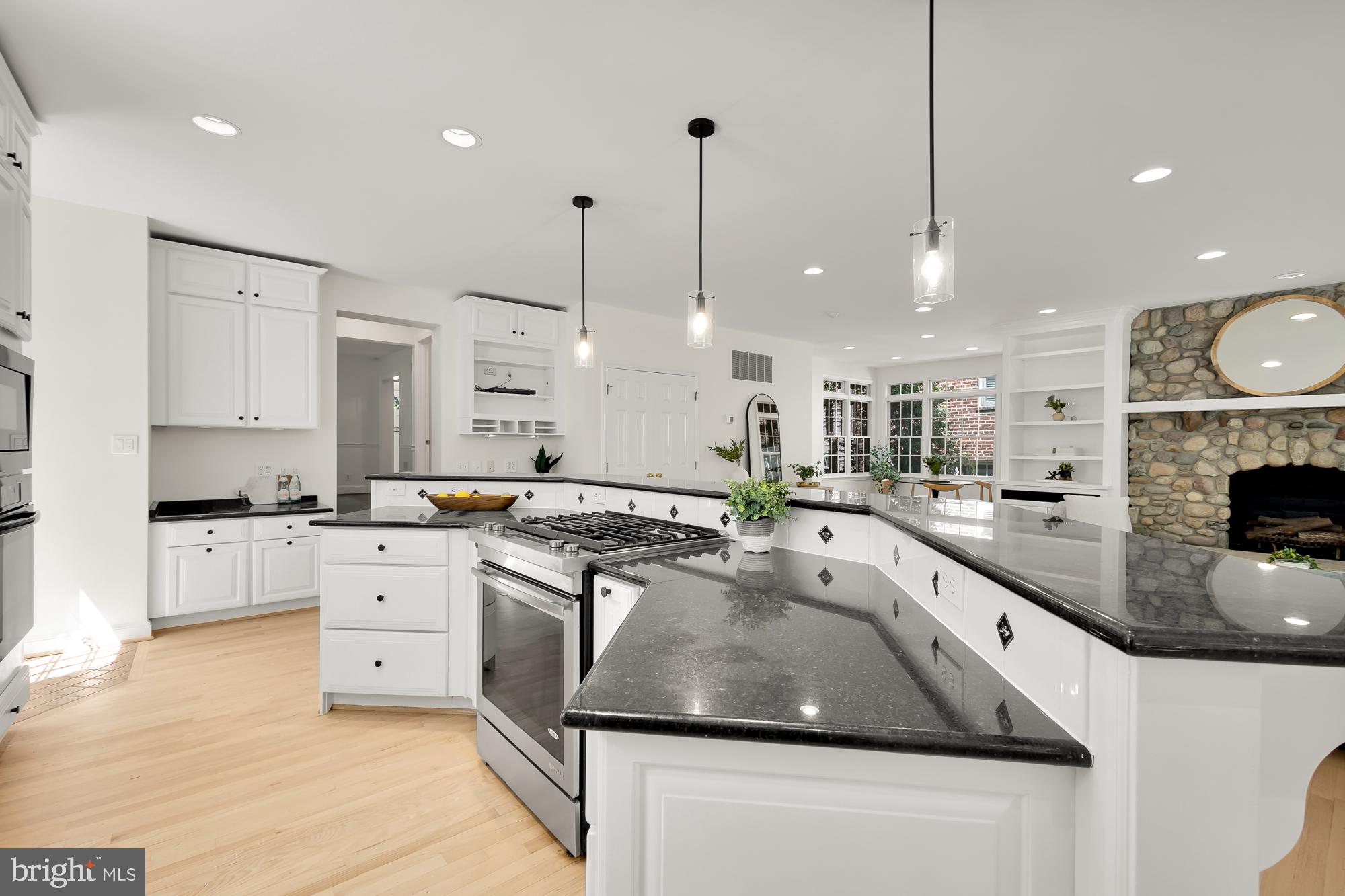 WESTBORO - Residential