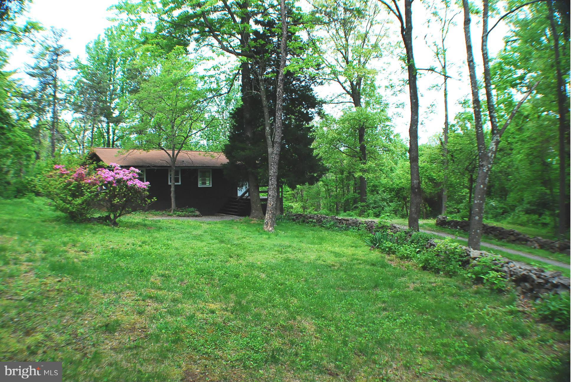 BLUE MOUNTAIN - Residential
