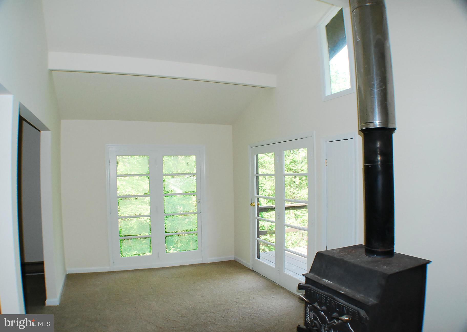 BLUE MOUNTAIN - Residential