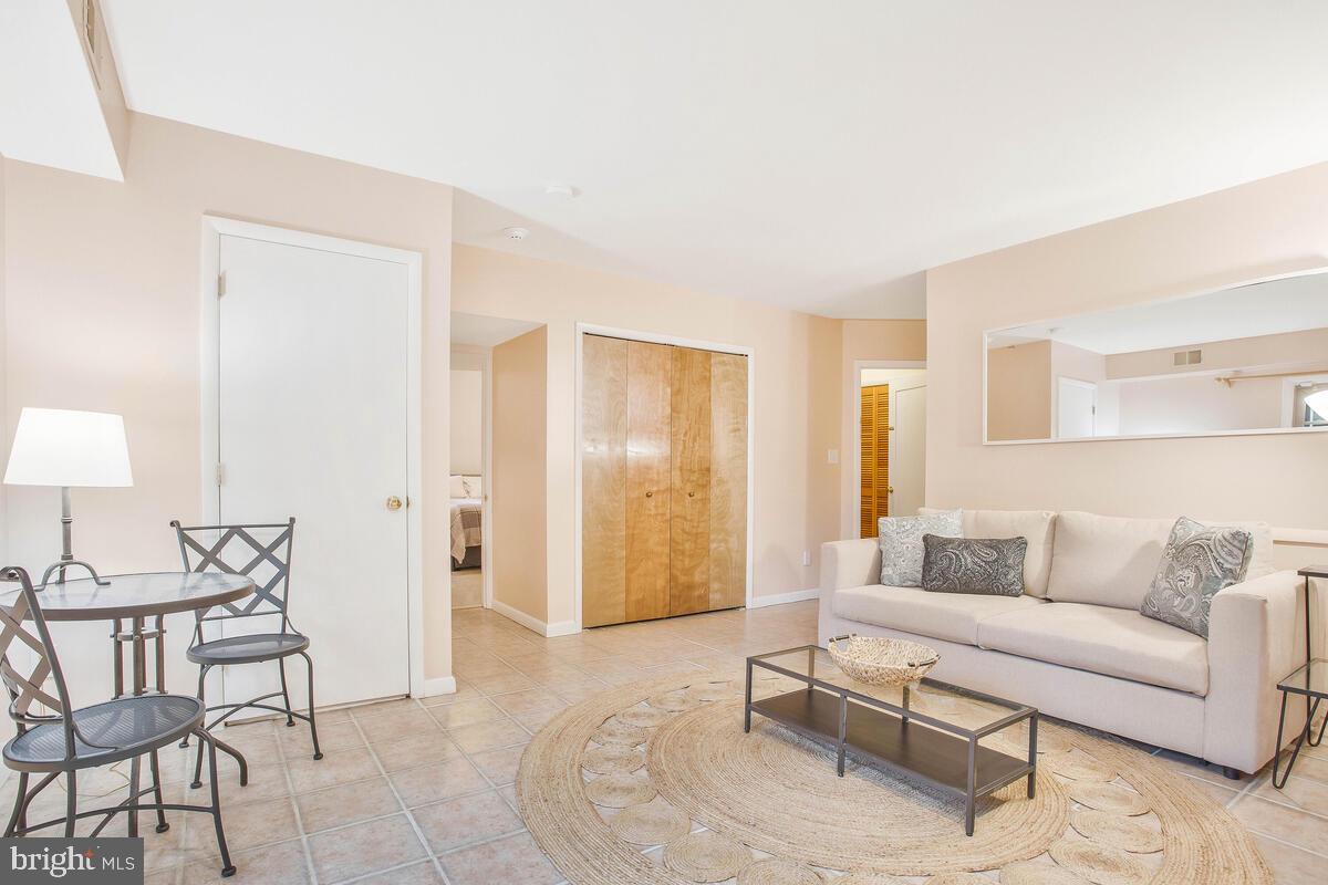 HOMEWOOD - Residential