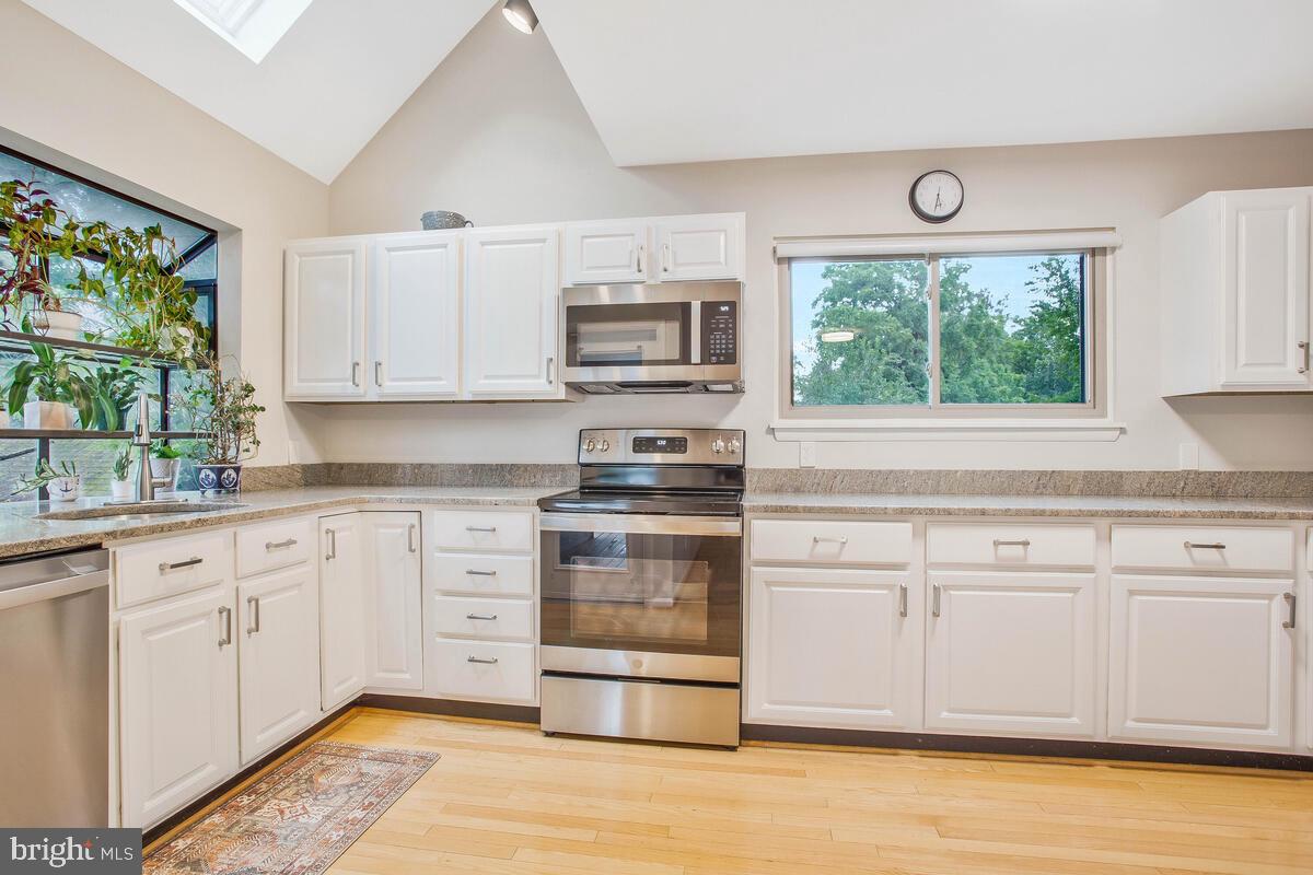 HOMEWOOD - Residential