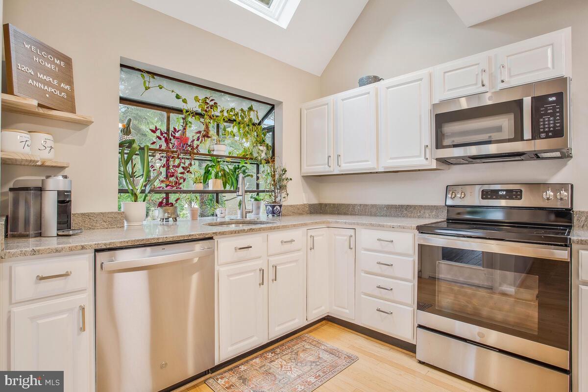 HOMEWOOD - Residential