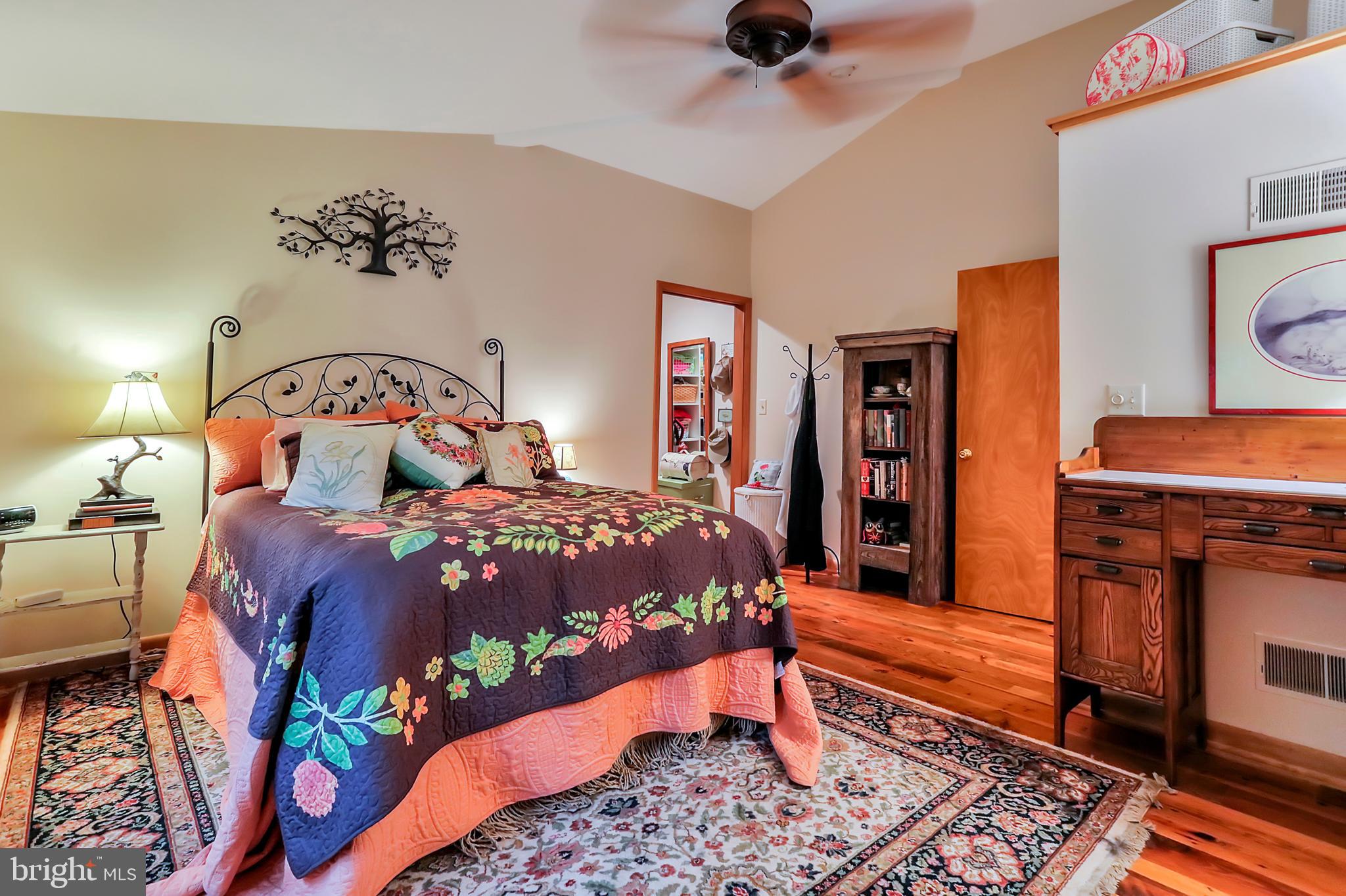 THE WOODS - Residential