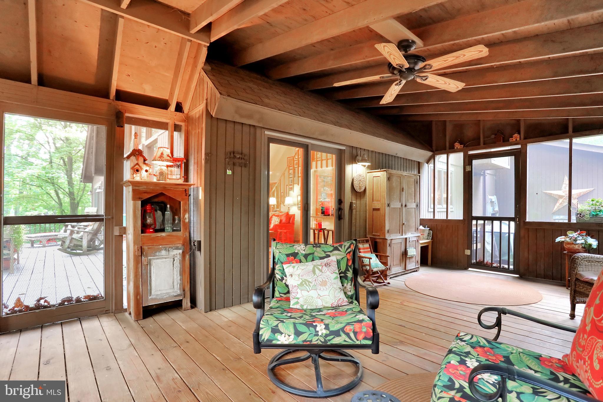 THE WOODS - Residential