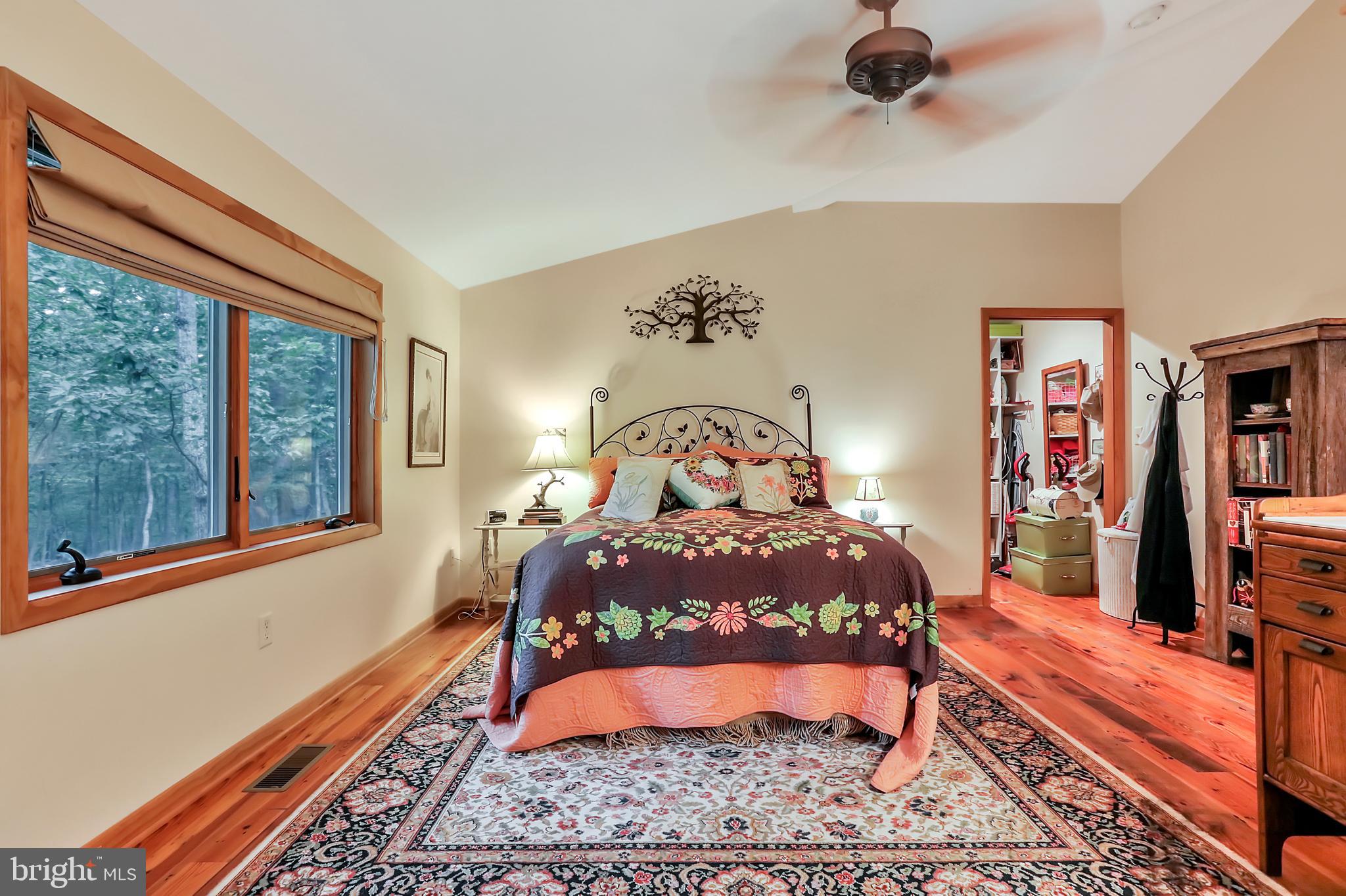 THE WOODS - Residential