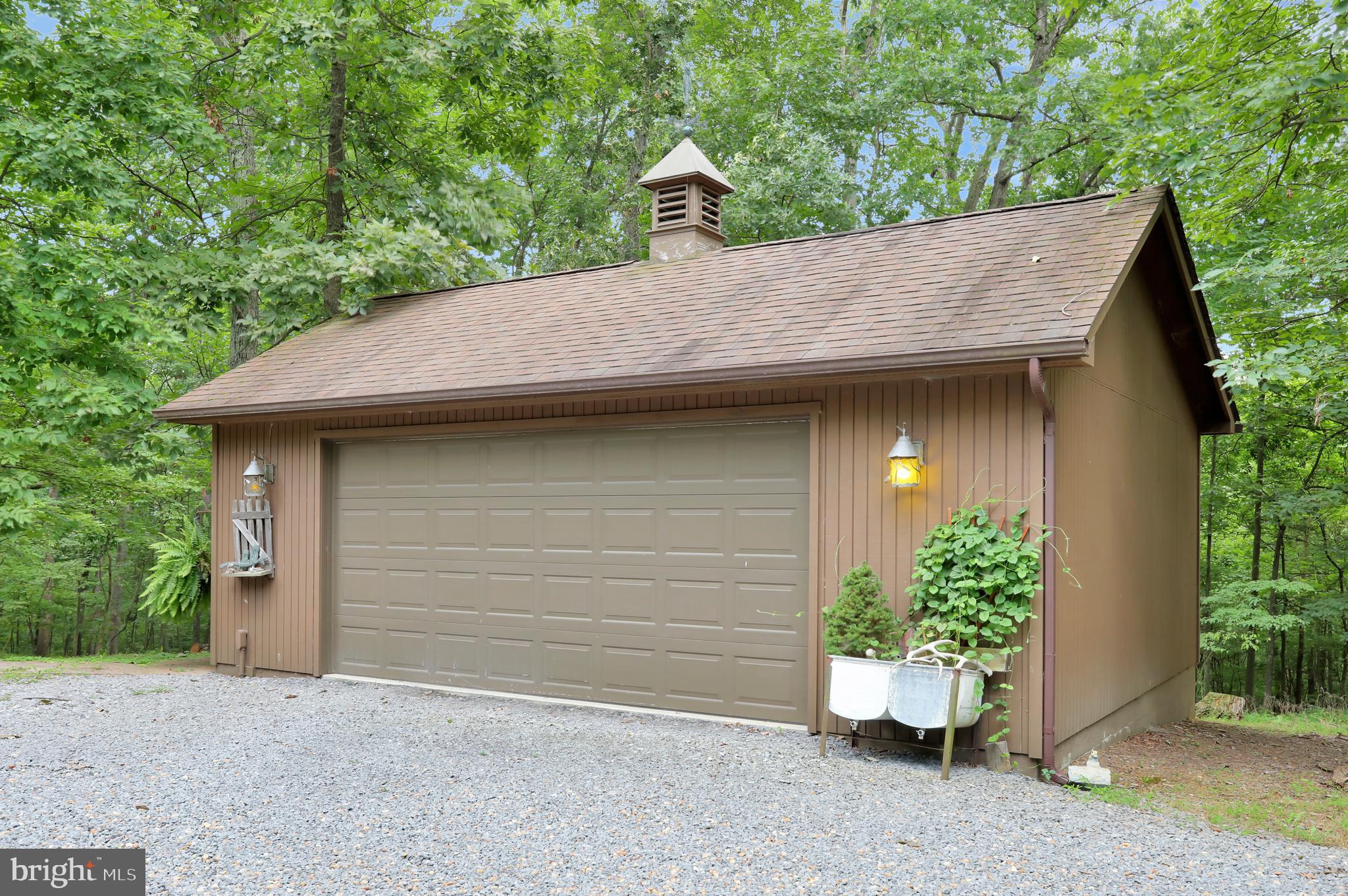 THE WOODS - Residential