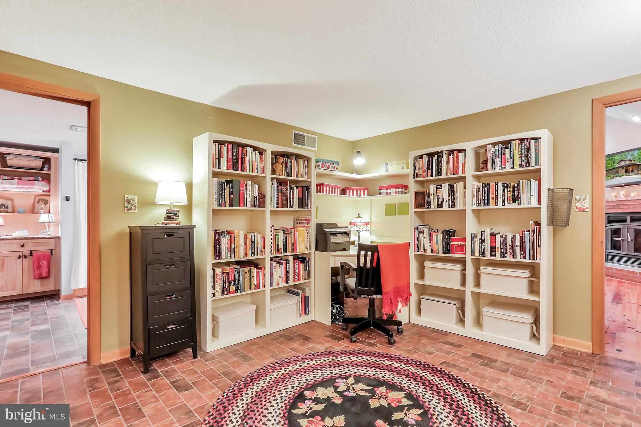 THE WOODS - Residential