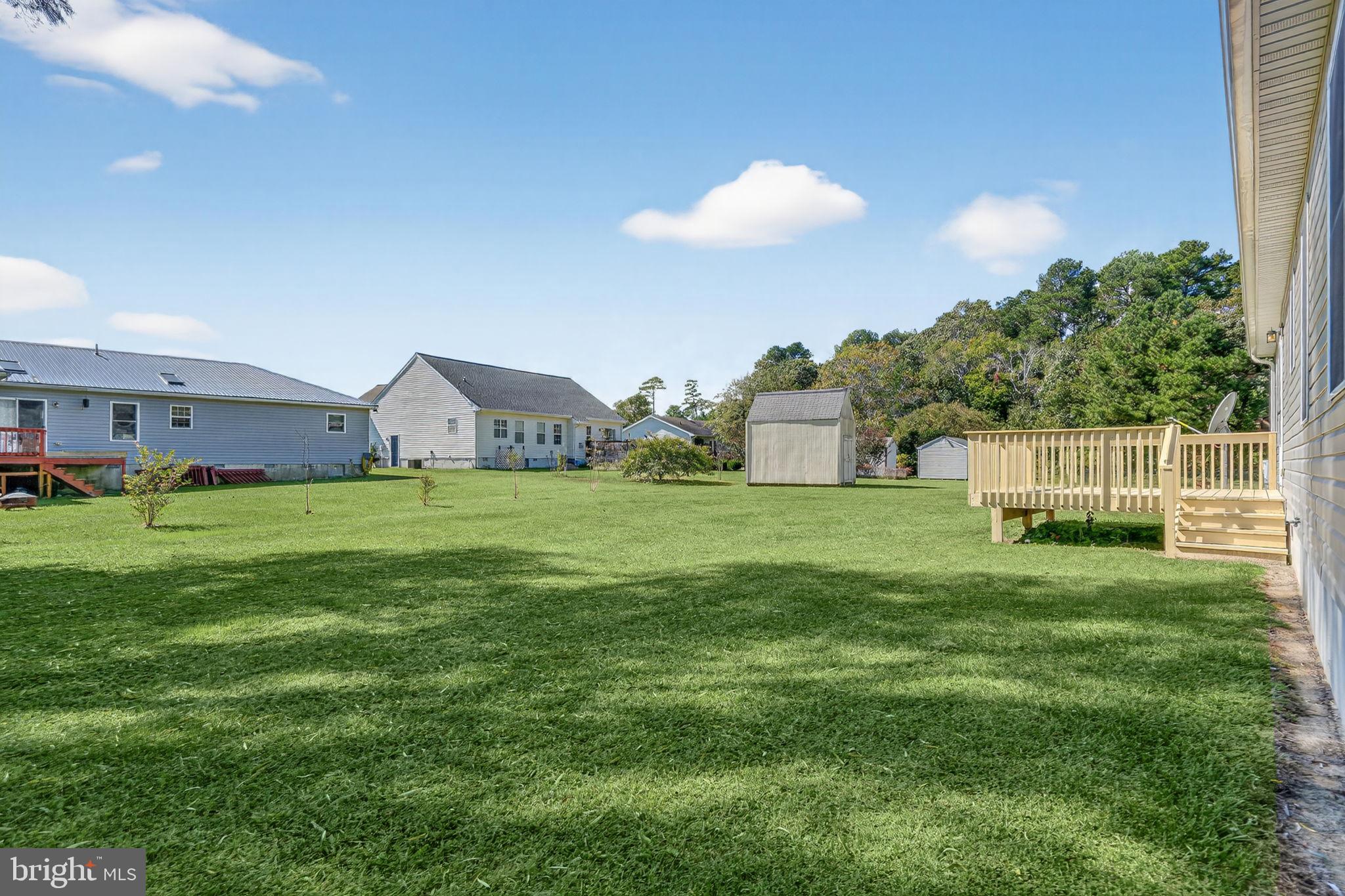 CAPTAIN'S COVE - Residential