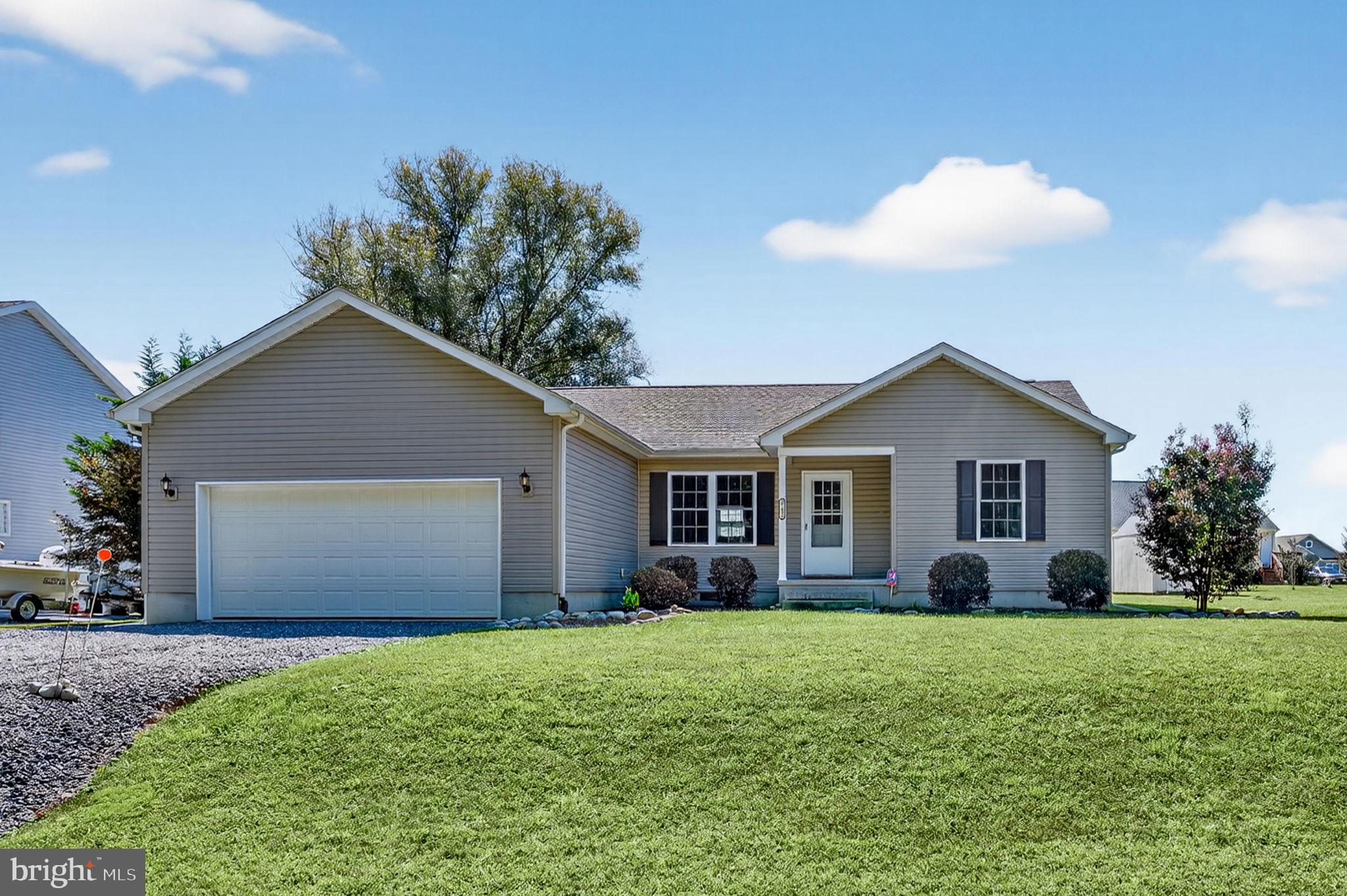 CAPTAIN'S COVE - Residential