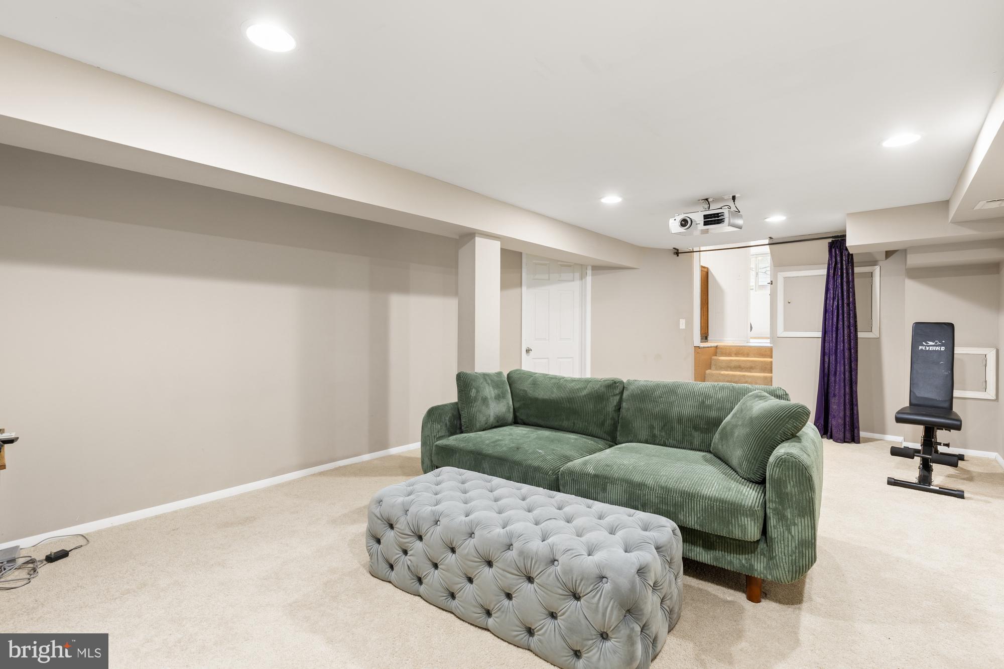 PLYERS MILL ESTATES - Residential