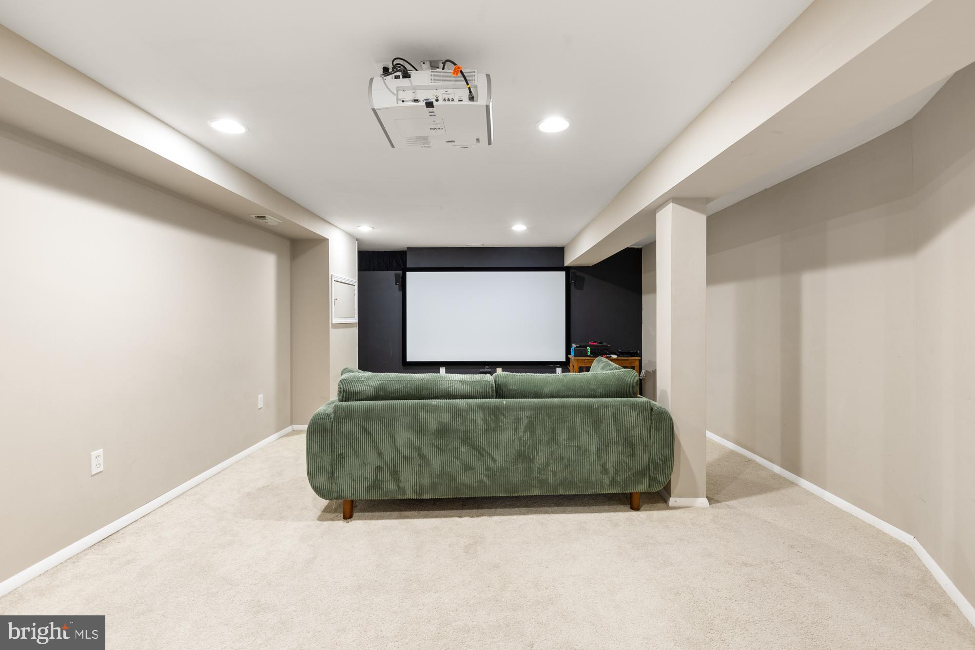 PLYERS MILL ESTATES - Residential