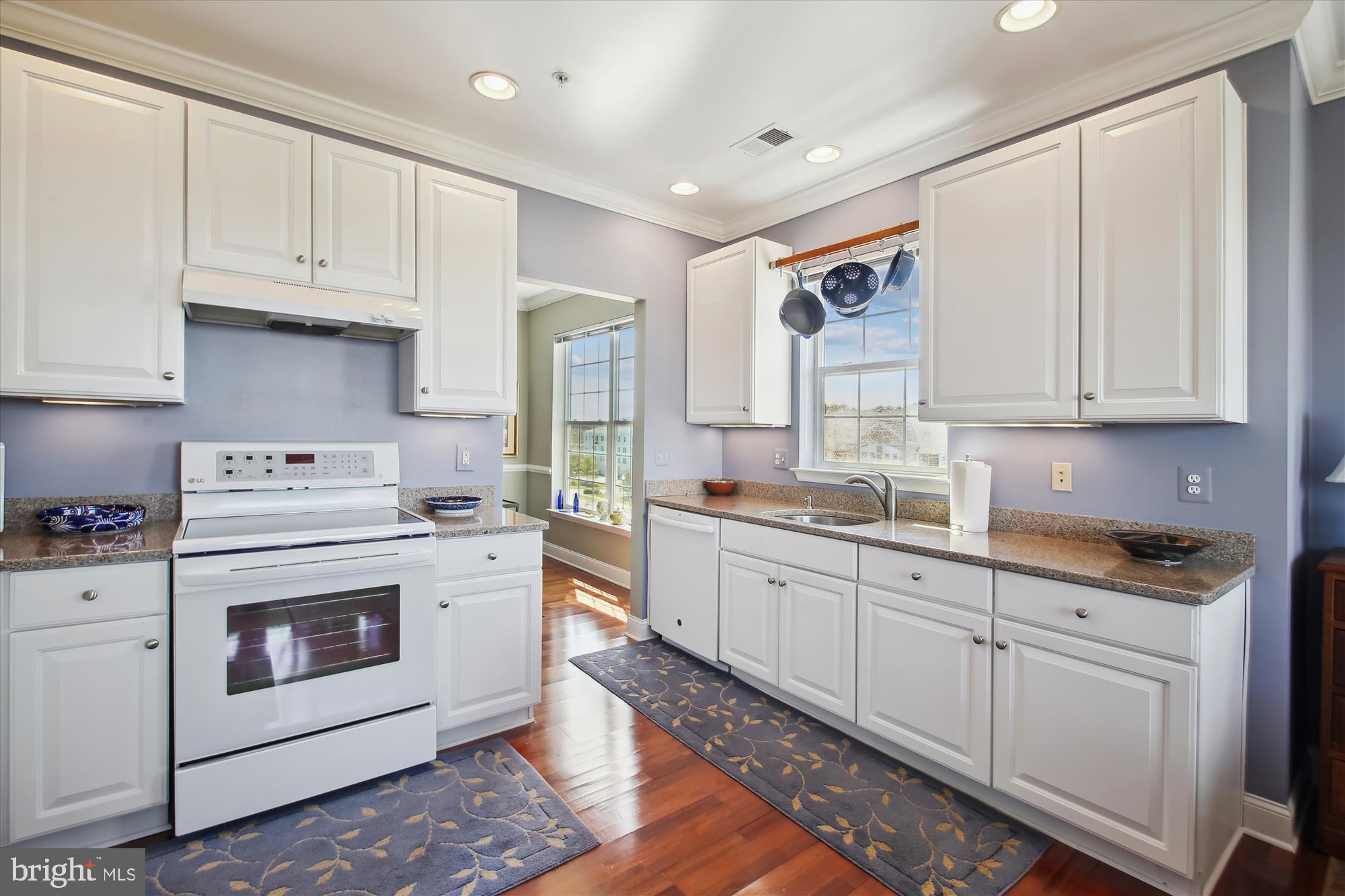 CEDAR RIDGE - Residential